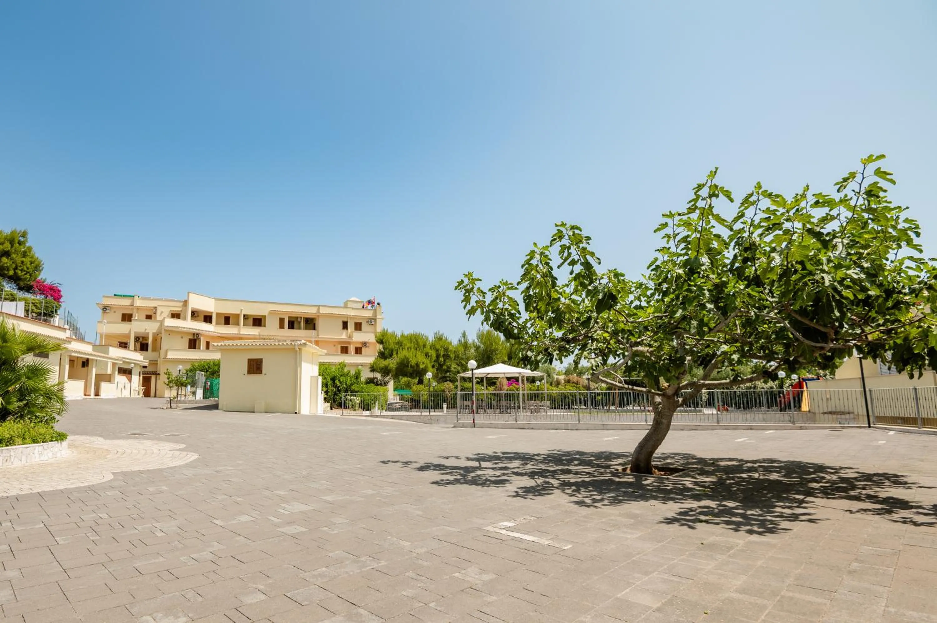 Property building in Hotel Sfinalicchio