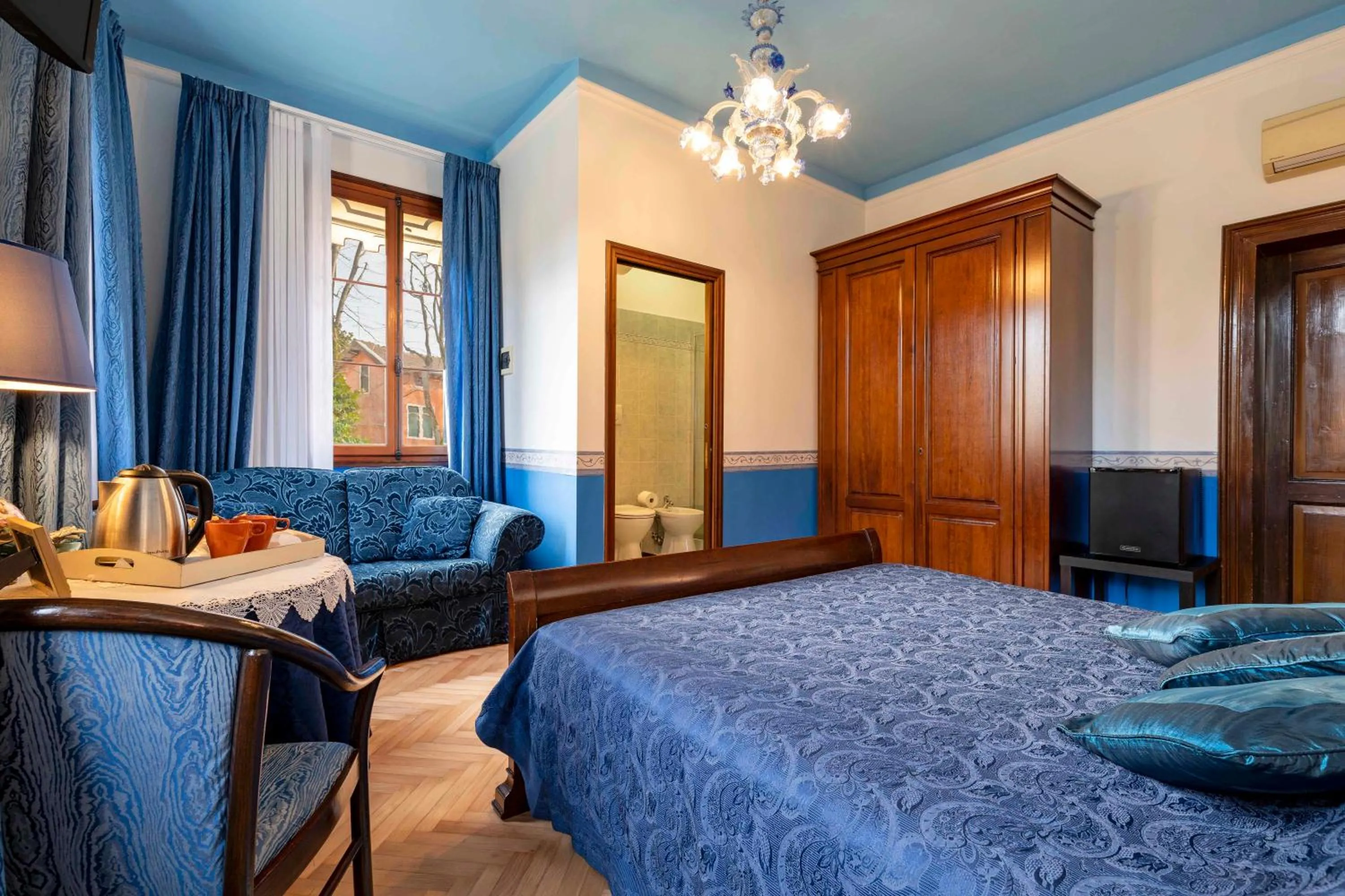 Bed in Bed and Breakfast Casa delle Rose Lido Venezia