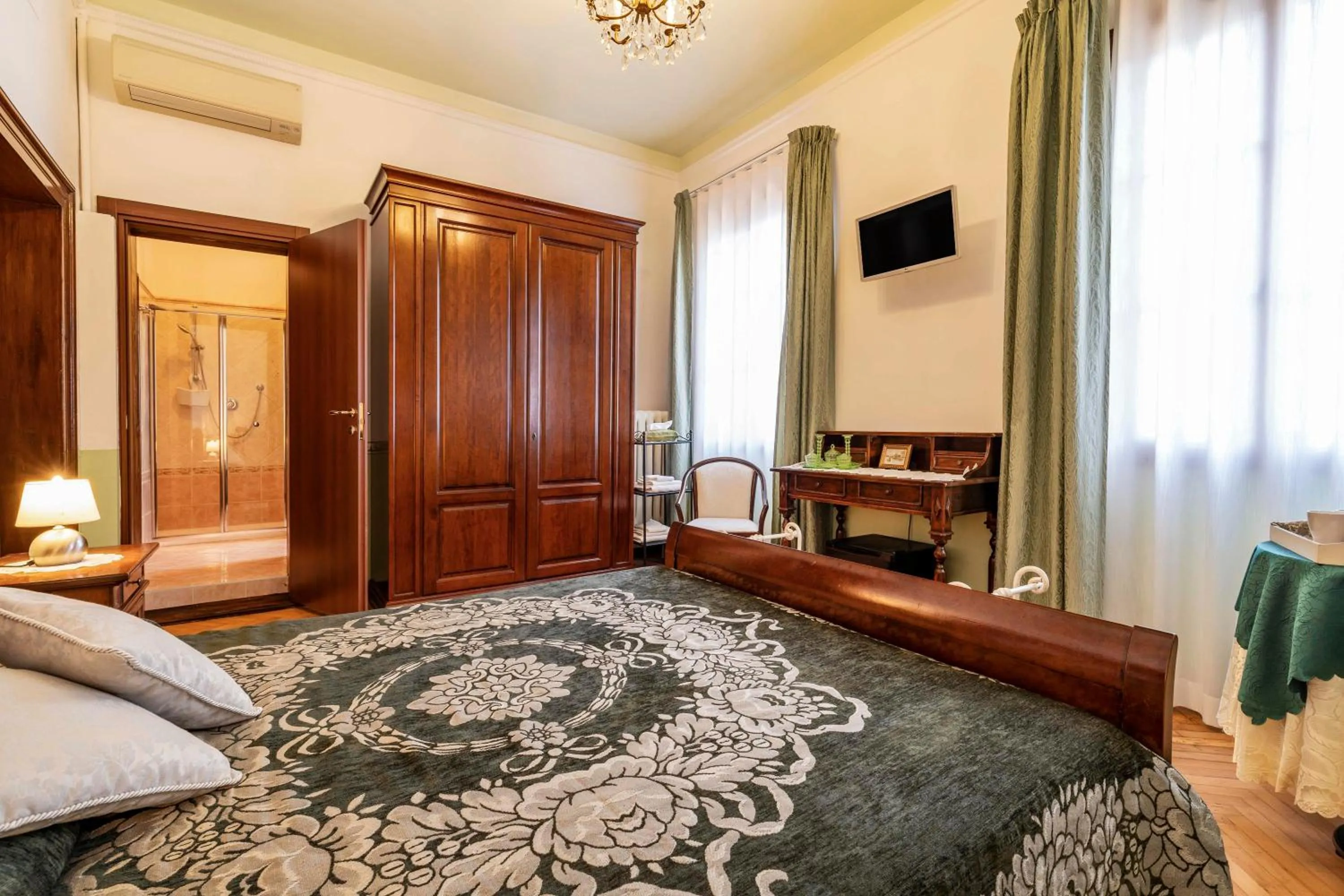 Bed in Bed and Breakfast Casa delle Rose Lido Venezia