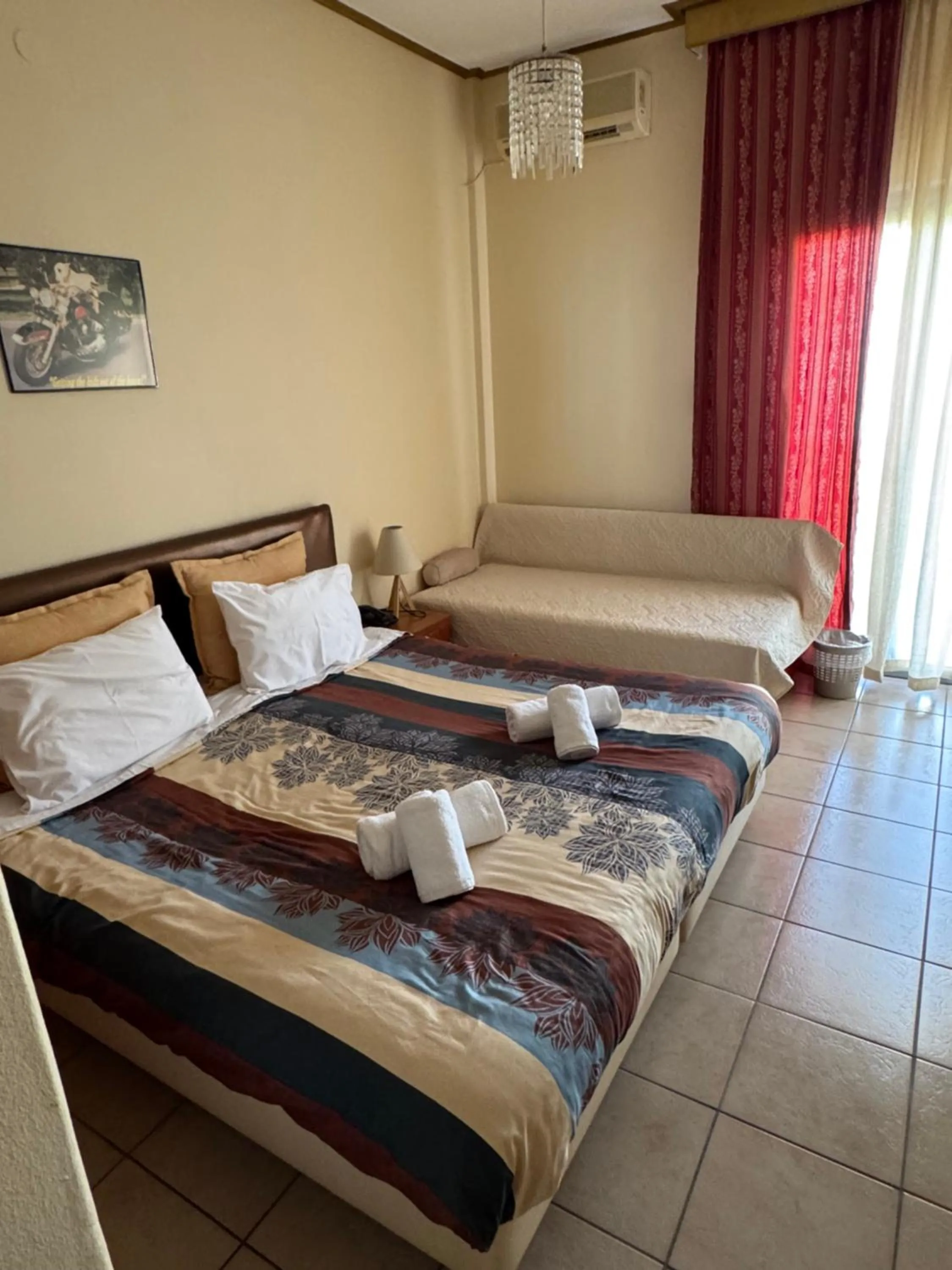 Bedroom, Bed in Hotel King