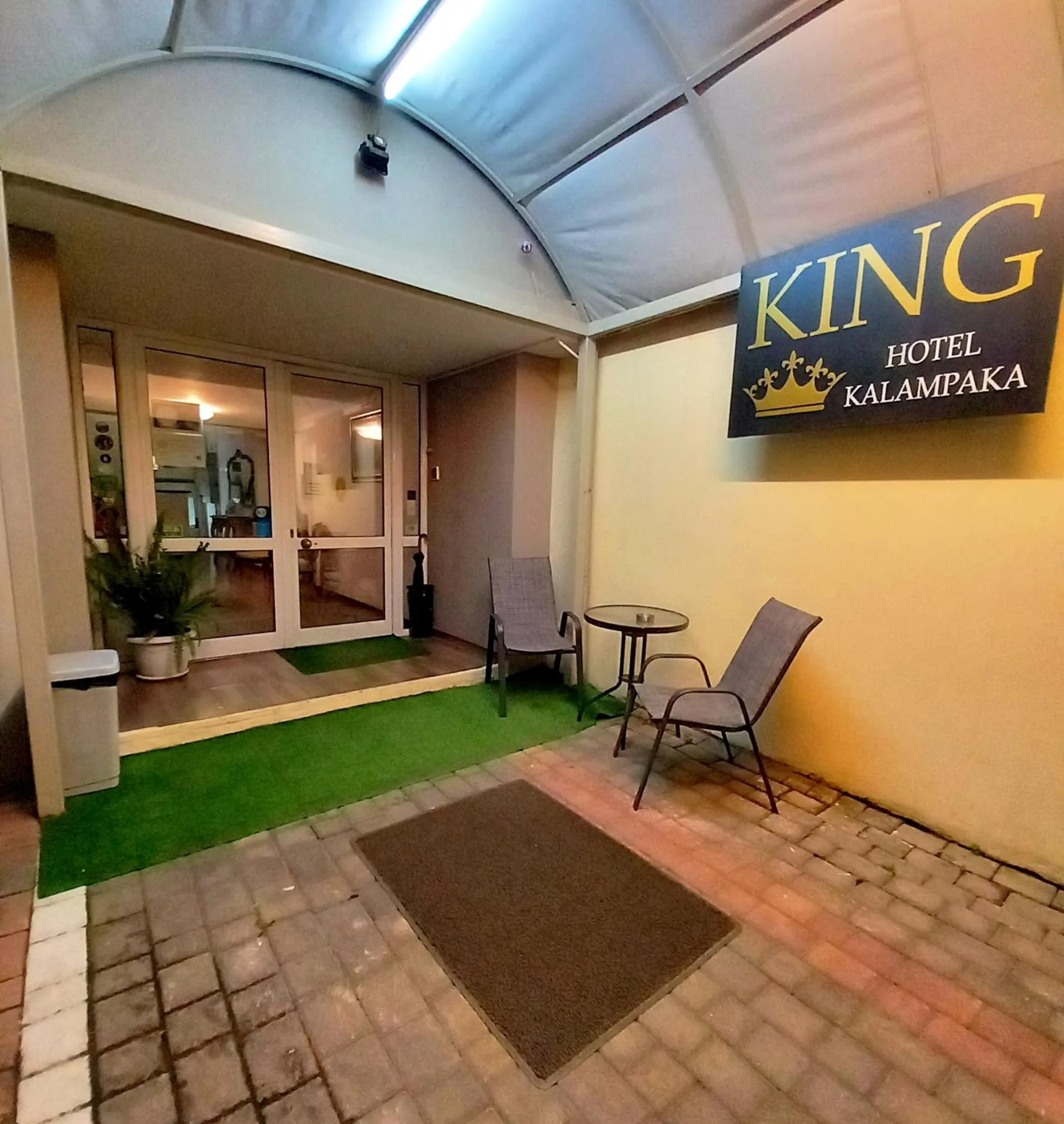 Facade/entrance in Hotel King