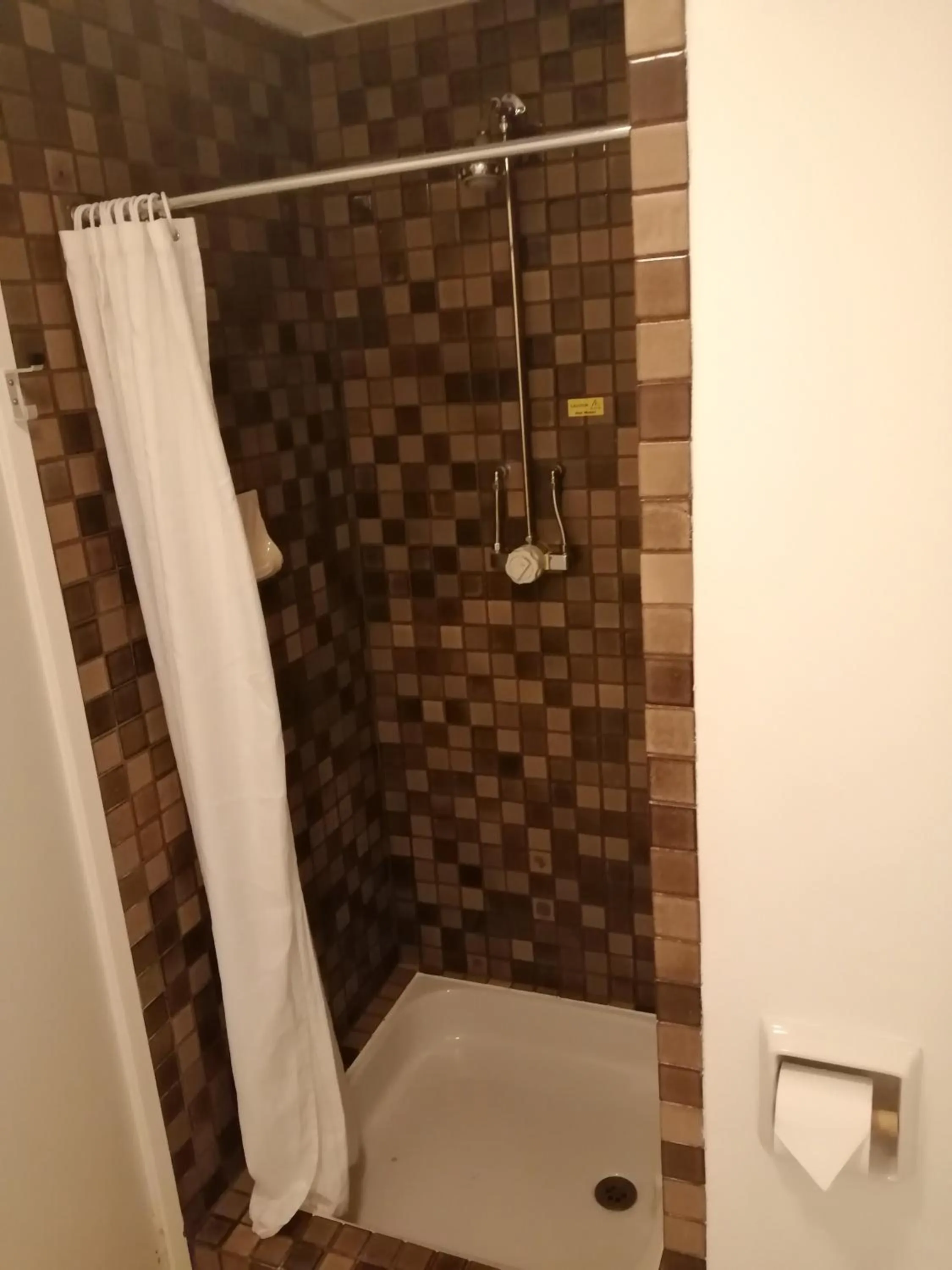 Bathroom in Eight Acres Hotel