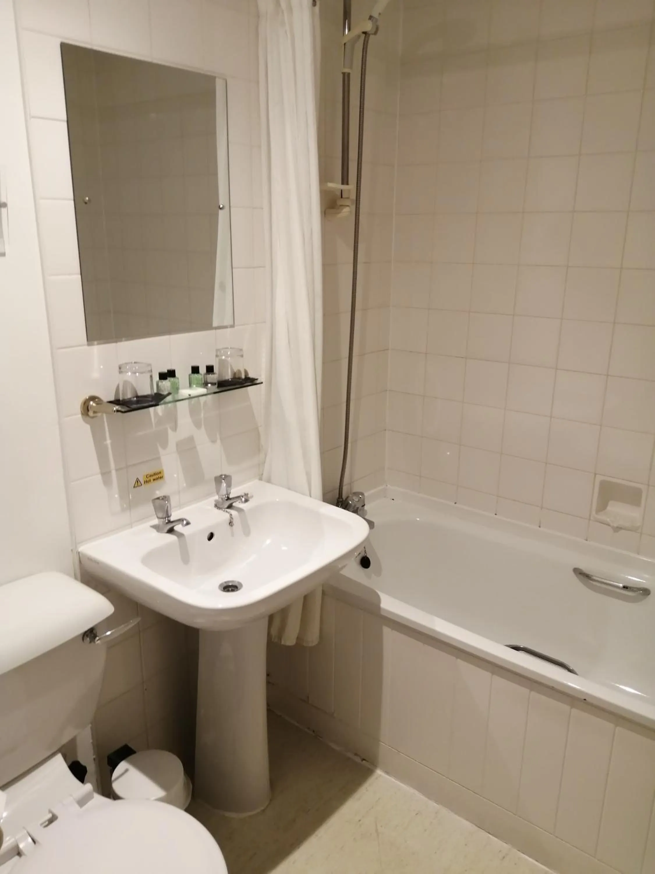 Bathroom in Eight Acres Hotel