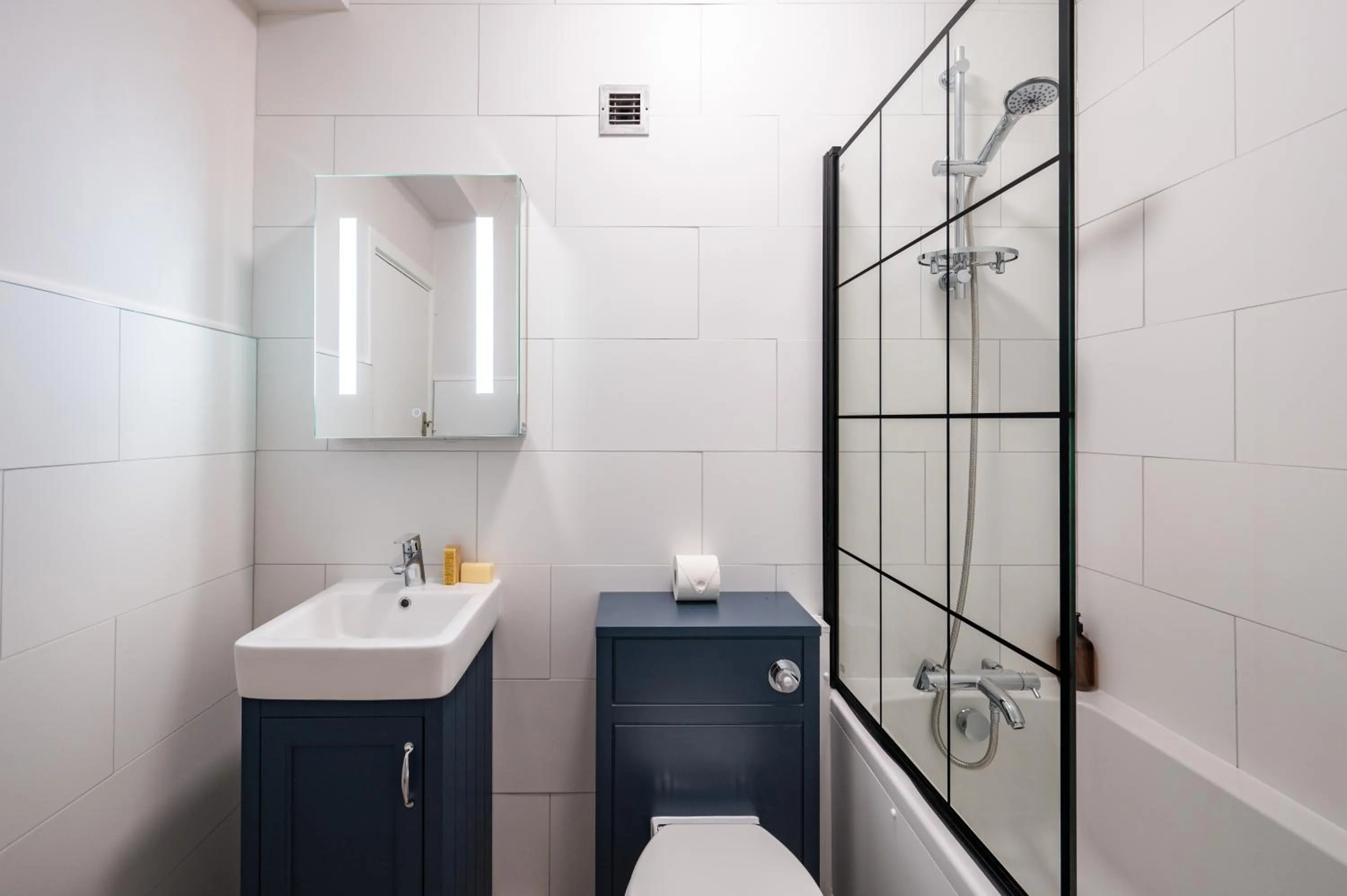 Dolphin House Serviced Apartments