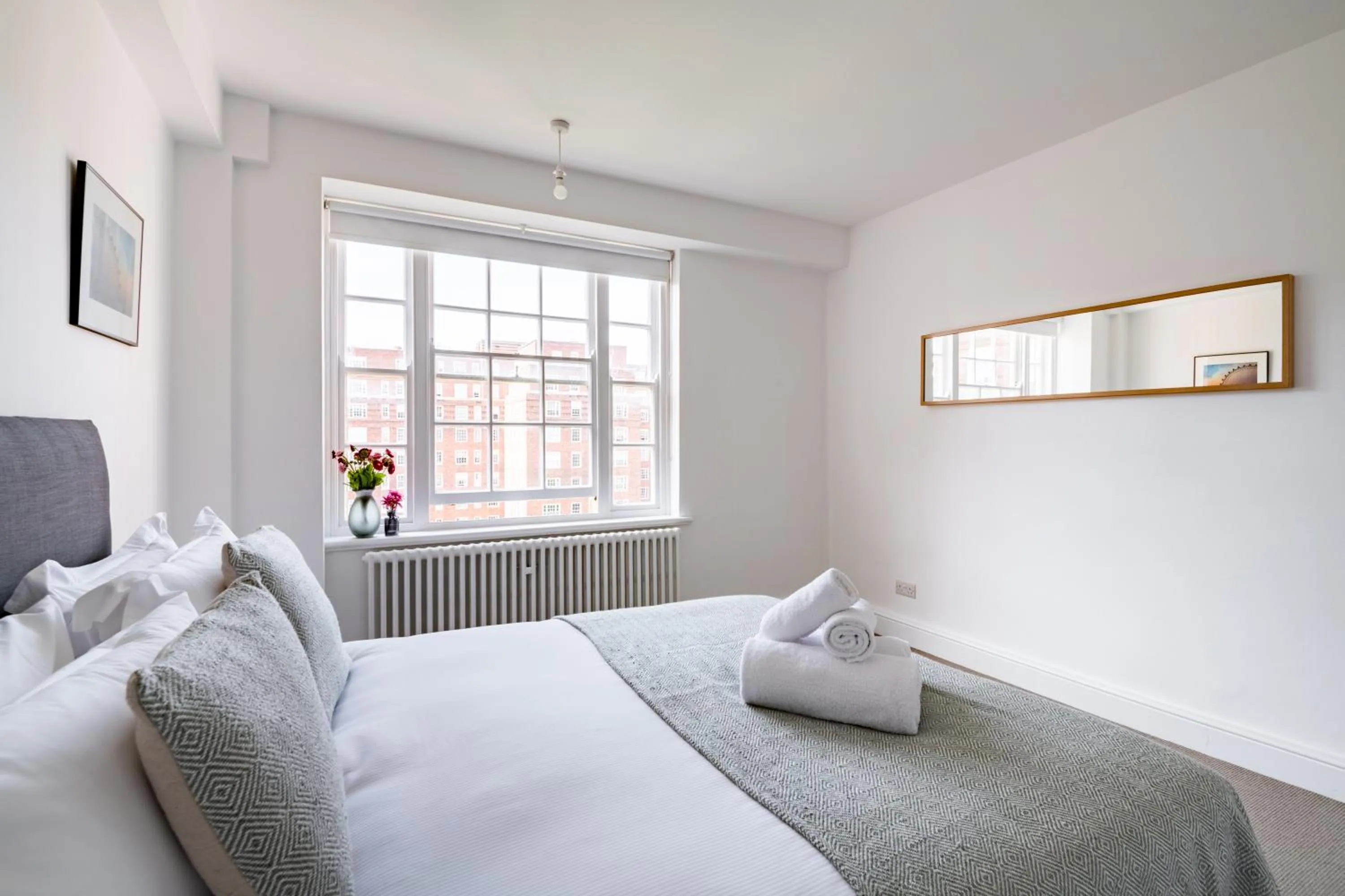 Dolphin House Serviced Apartments