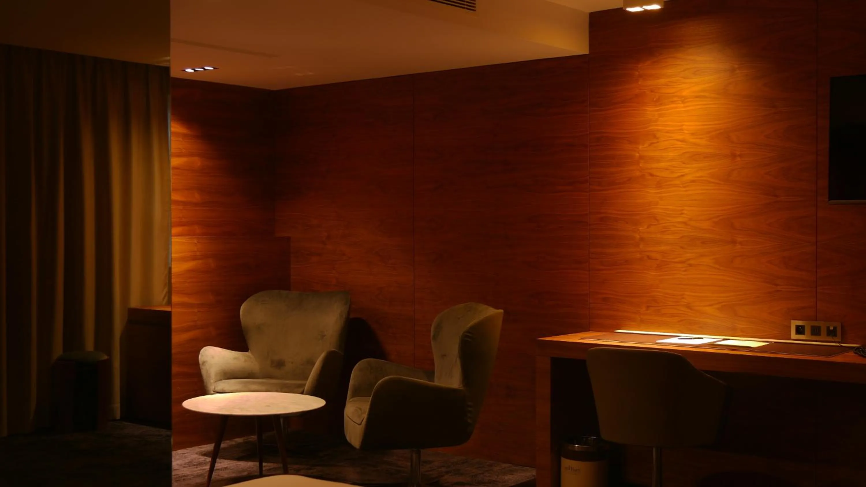 Howard Hotel Paris Orly Airport