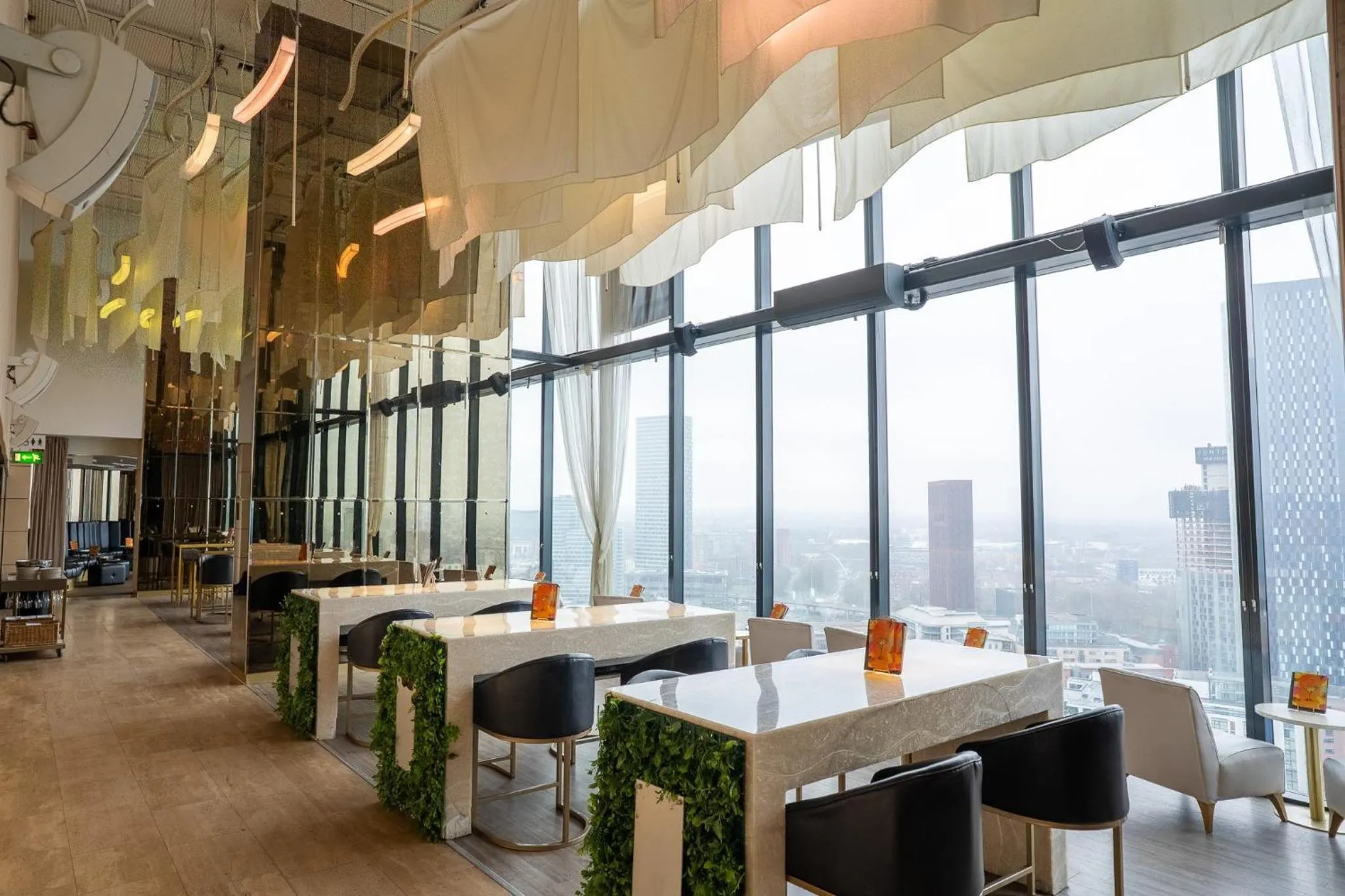 Lounge or bar in The Manchester Deansgate Hotel, by IHG