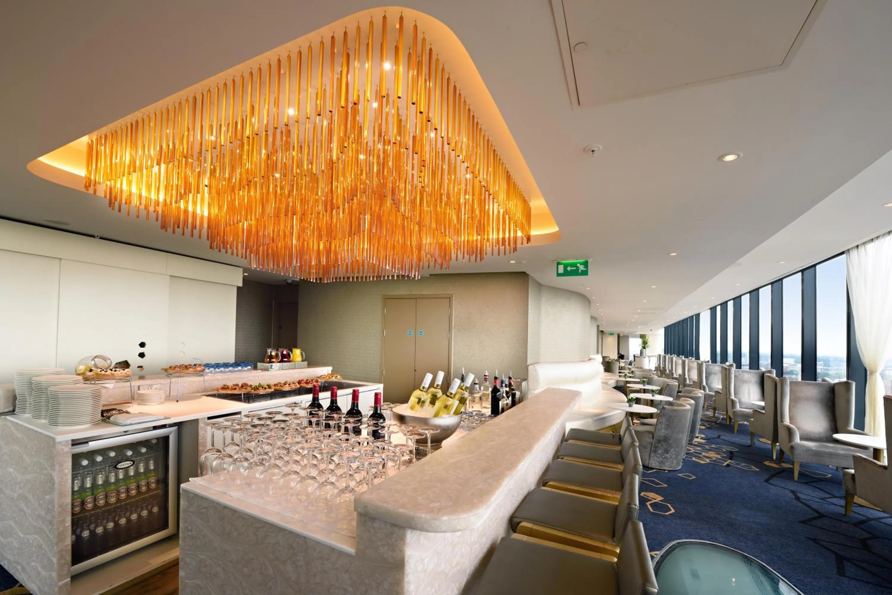 Lounge or bar in The Manchester Deansgate Hotel, by IHG