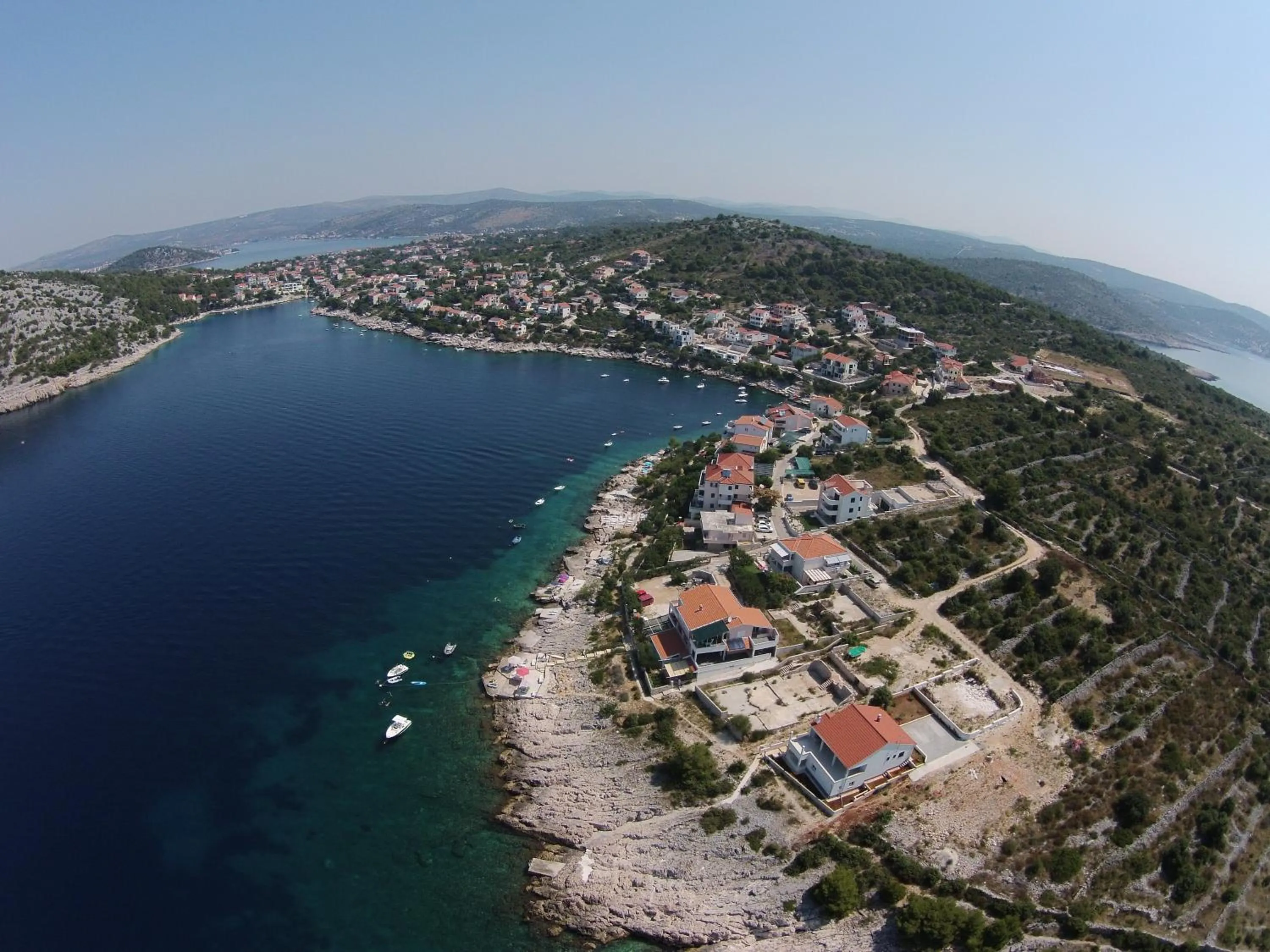 Bird's eye view in Direkt am Meer-Apartments Puntaplanka