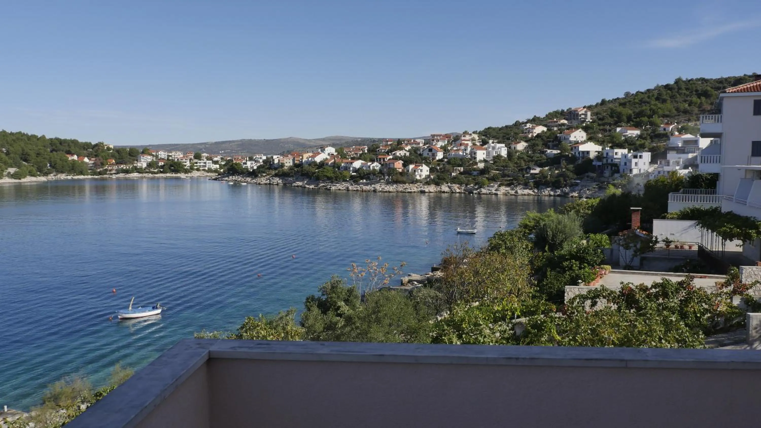 Sea view in Direkt am Meer-Apartments Puntaplanka