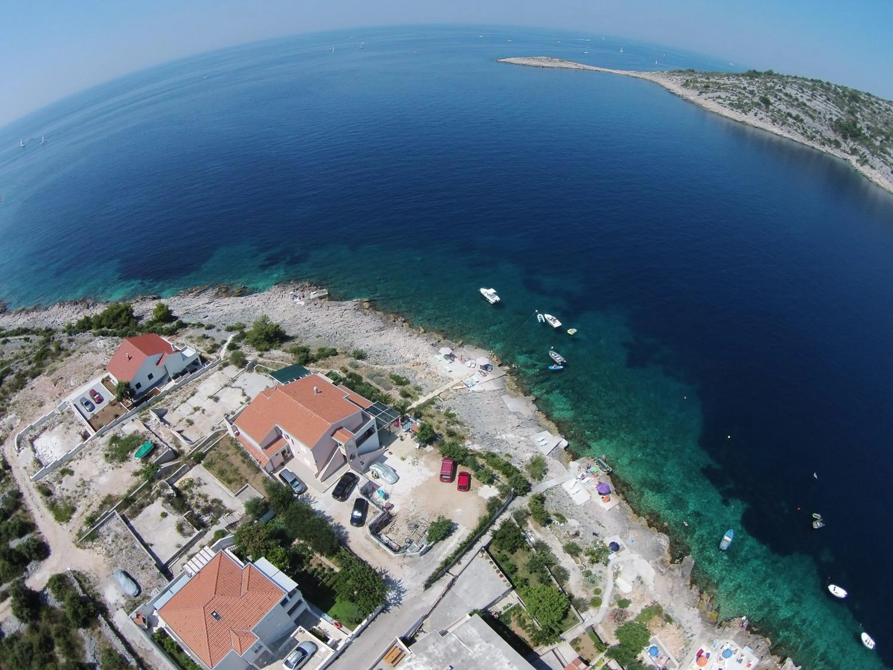 Bird's eye view in Direkt am Meer-Apartments Puntaplanka