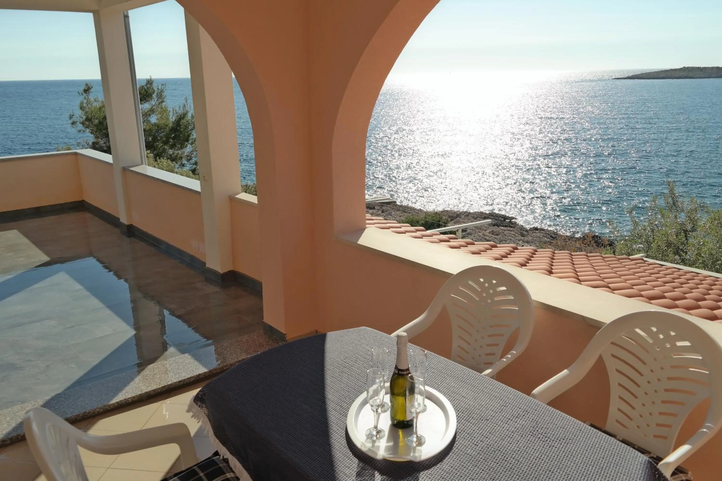 Sea view in Direkt am Meer-Apartments Puntaplanka