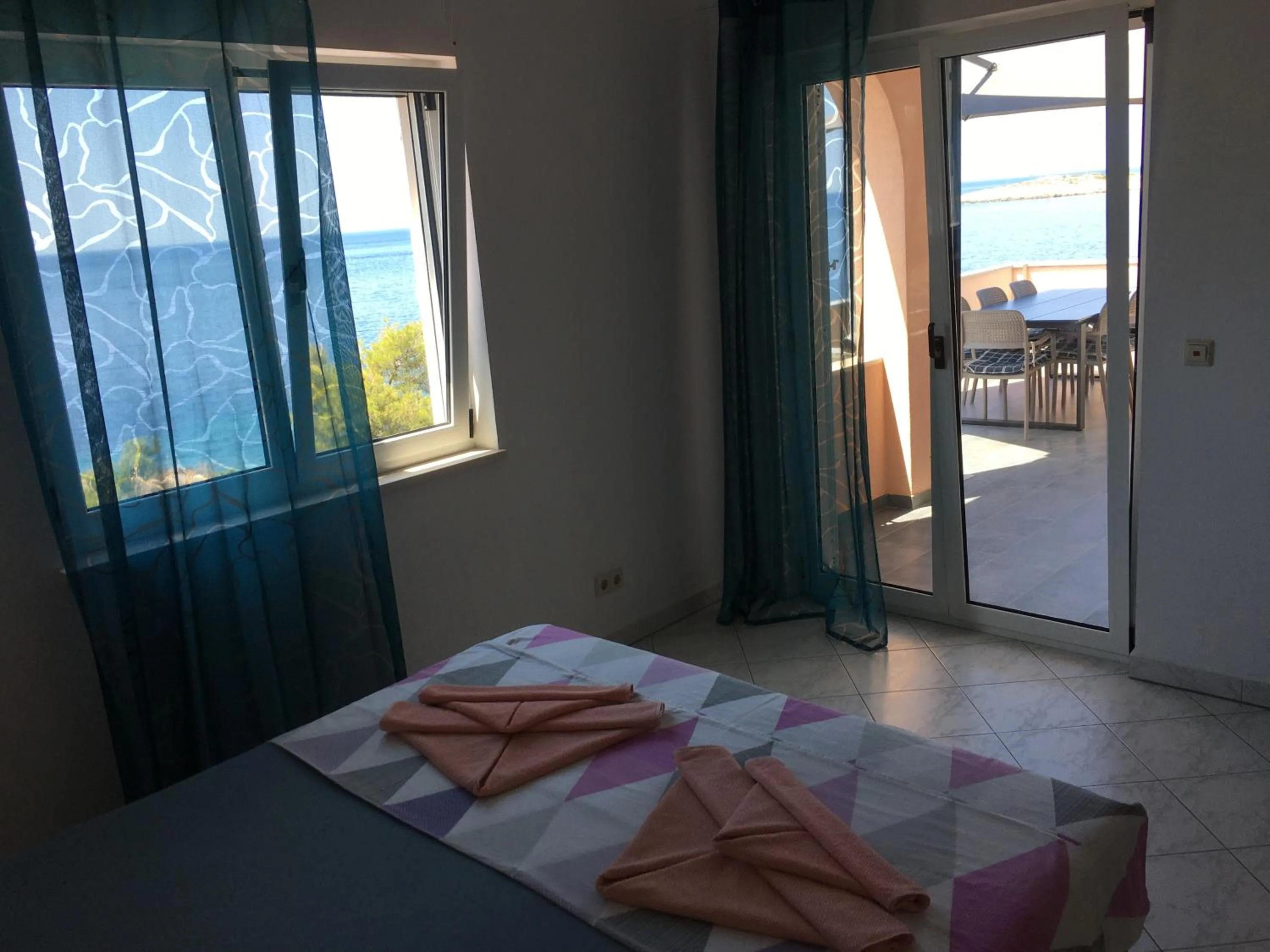 Bedroom, Bed in Direkt am Meer-Apartments Puntaplanka