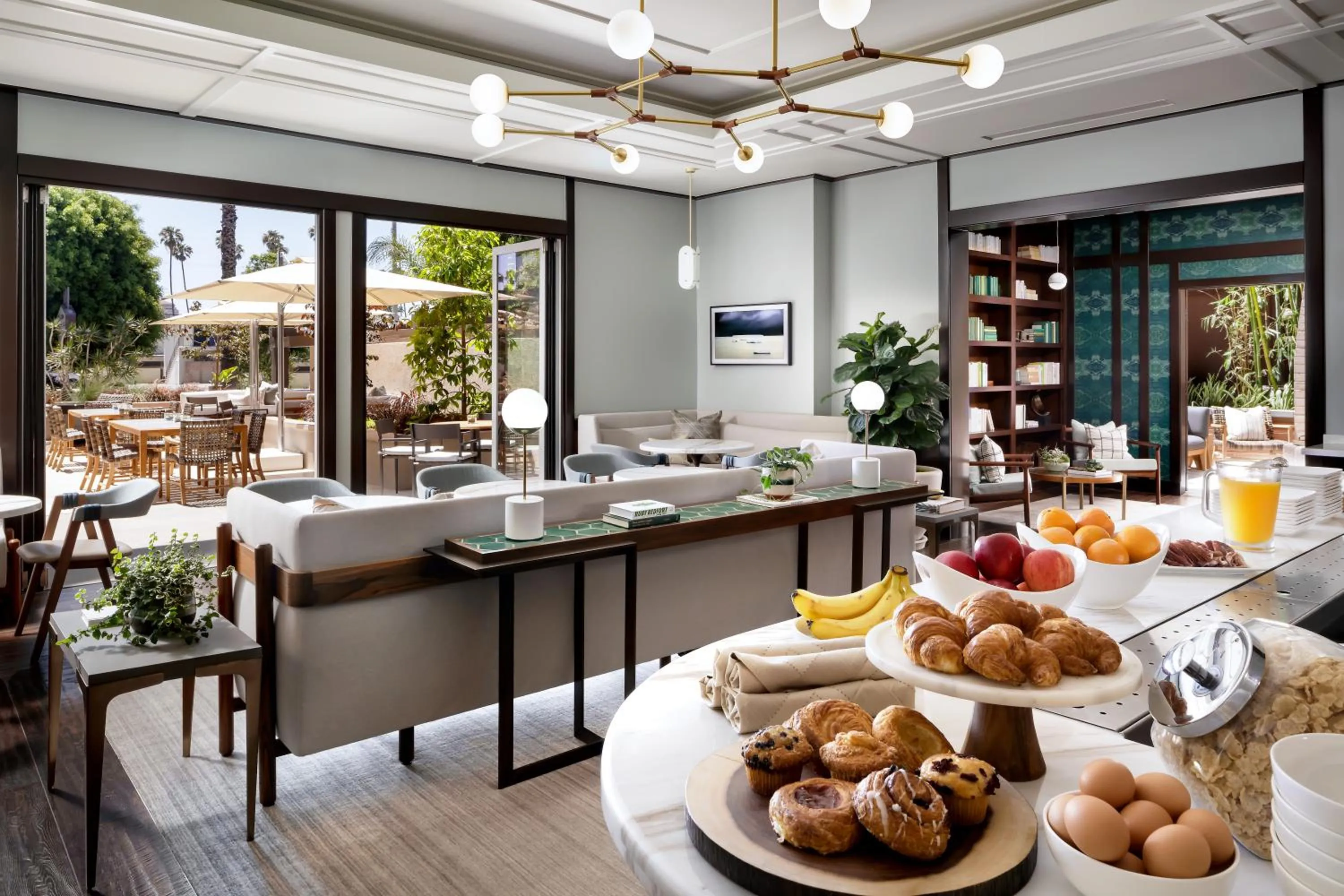 Breakfast in Ambrose Hotel