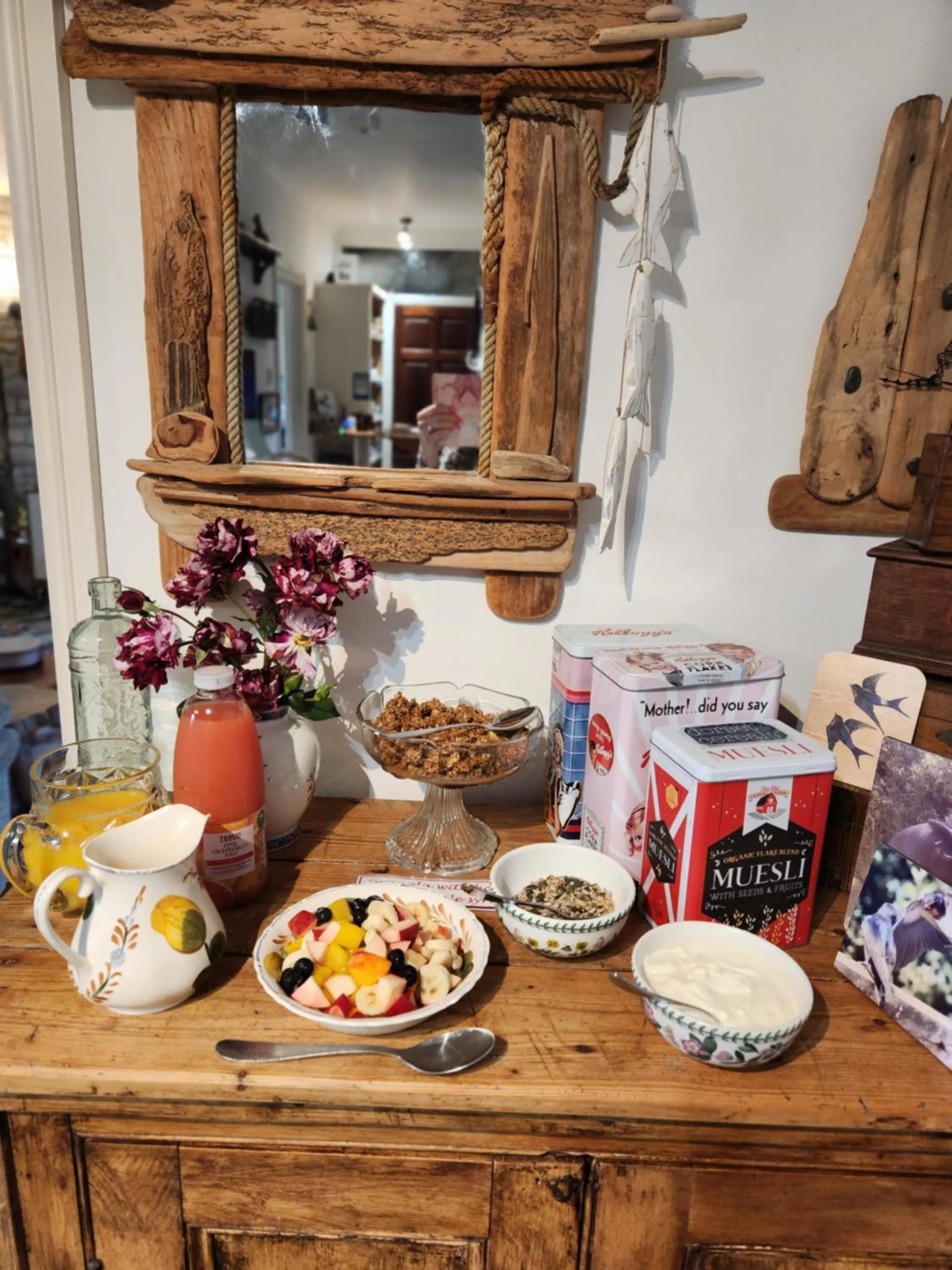 Breakfast in Swallows Rest