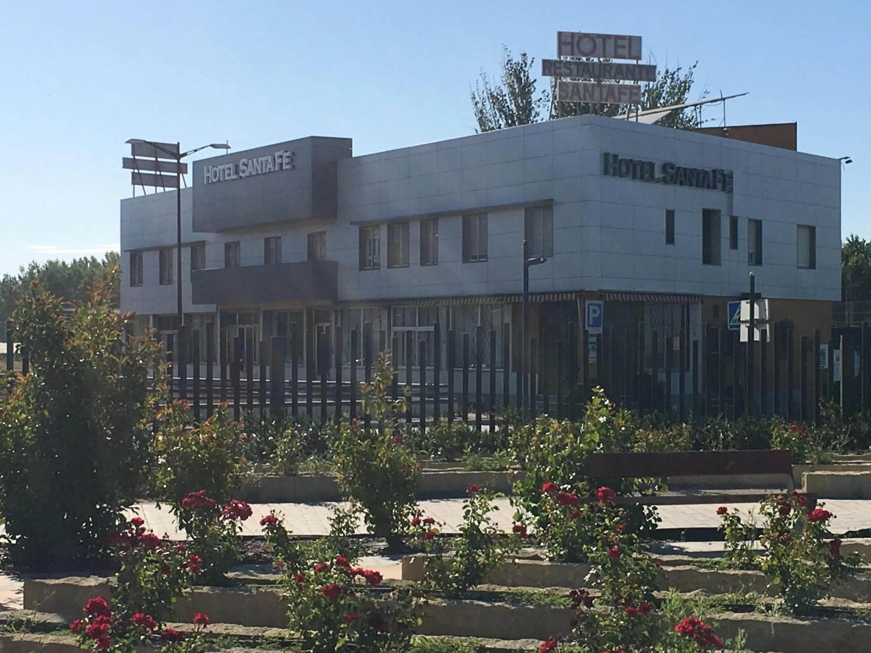 Facade/entrance in Hotel Santa Fe