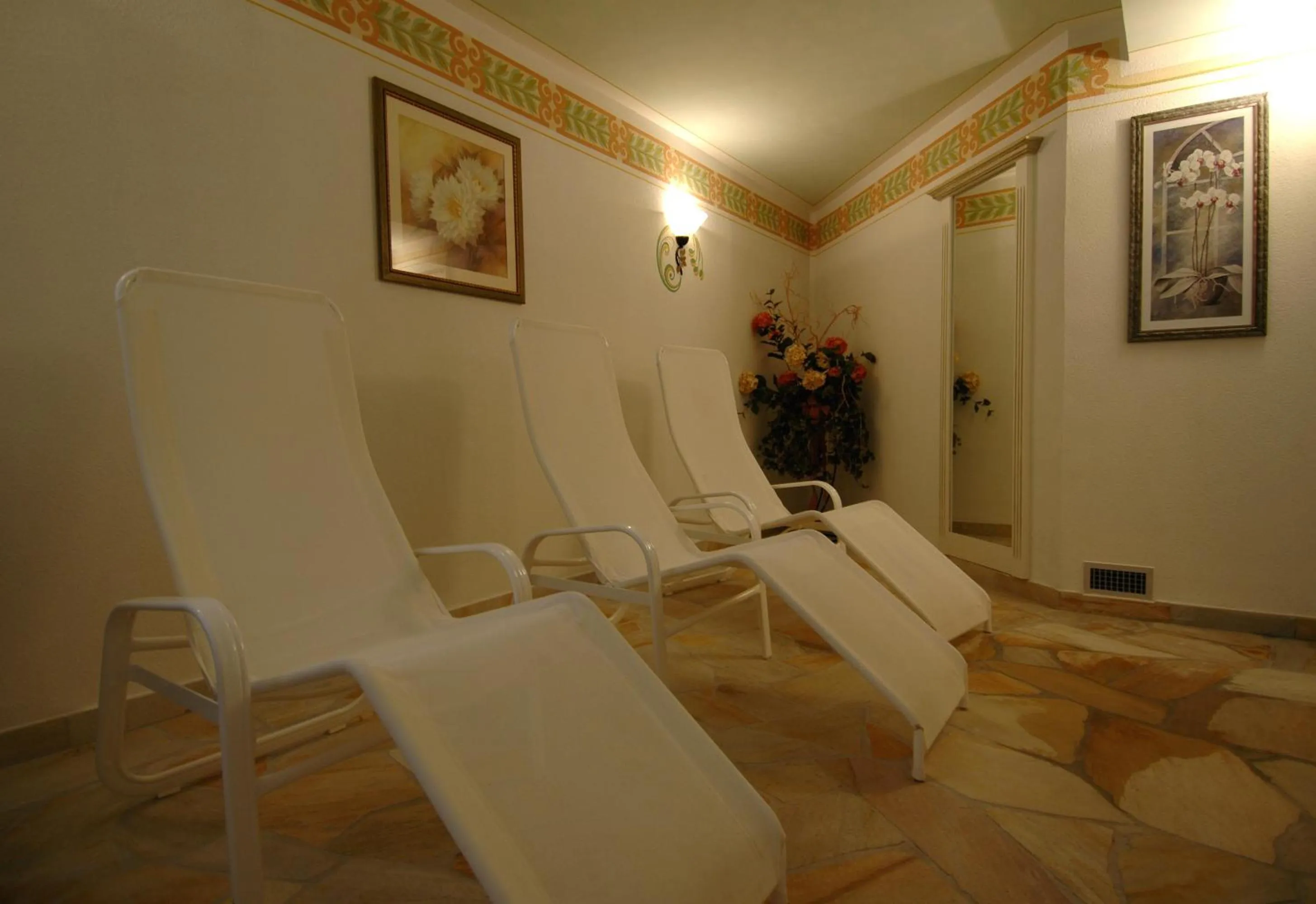 Other in Residence Pez Gajard