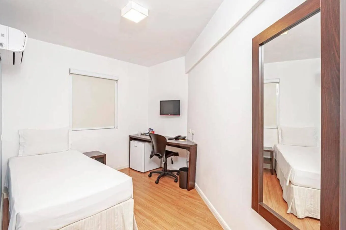 Bed in Camboriu Express