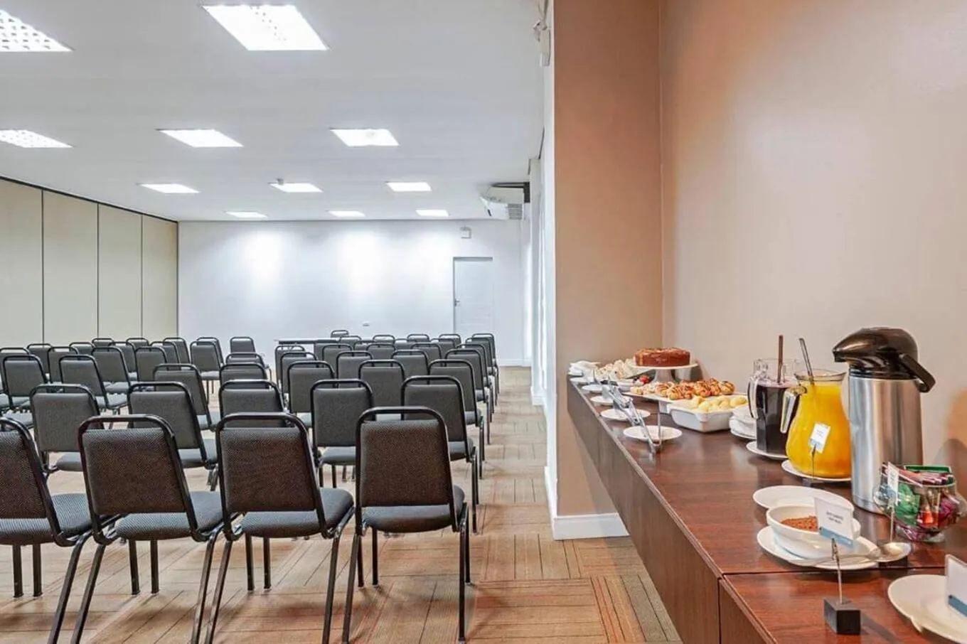 Banquet/Function facilities in Camboriu Express