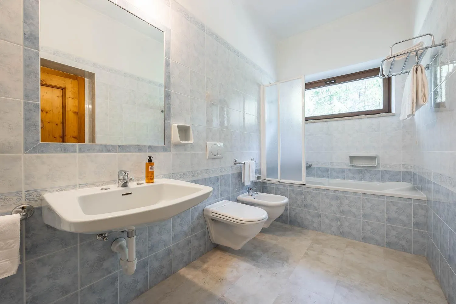 Bathroom in Hotel Vioz