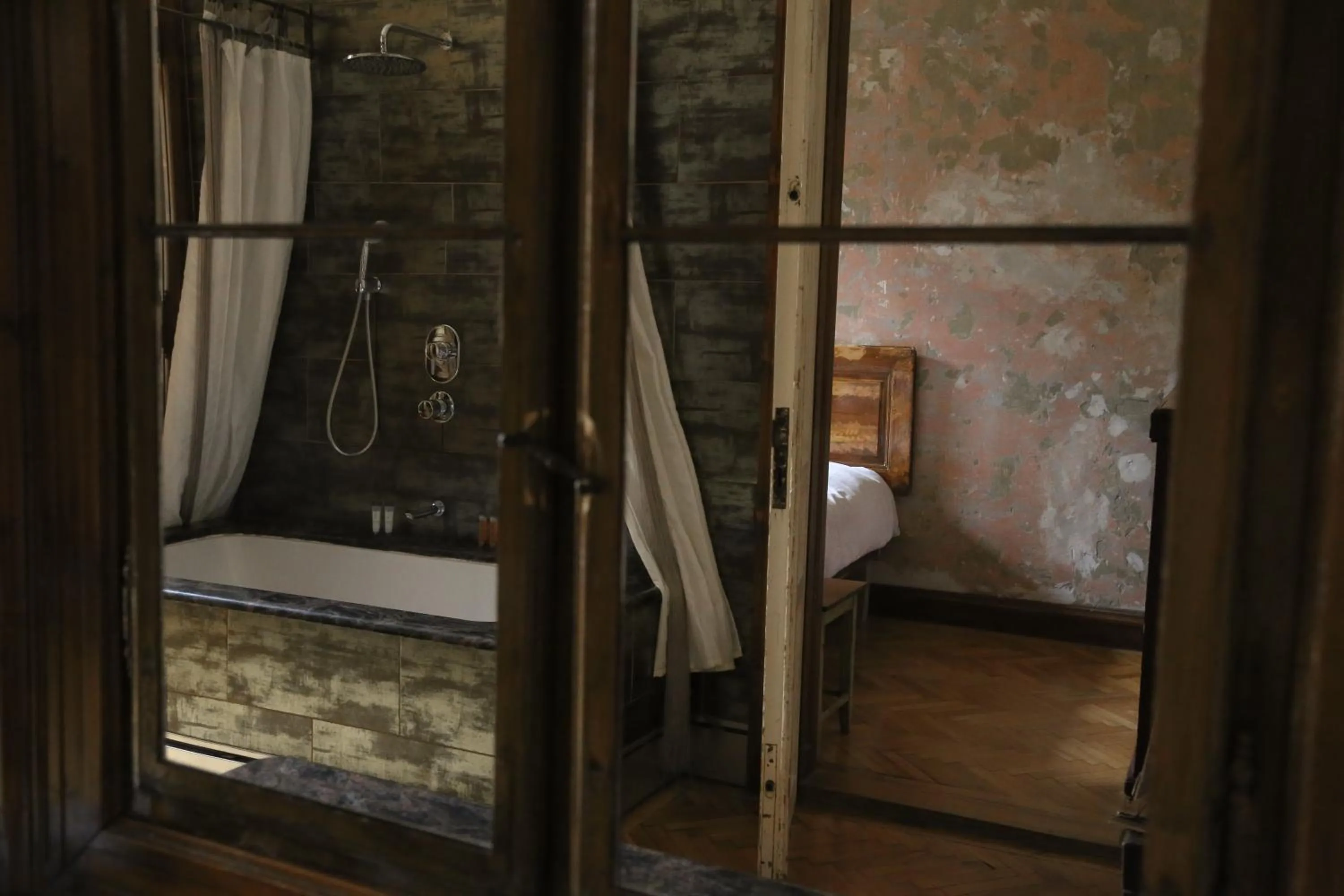 Bathroom, Bed in Brody House - boutique hotel