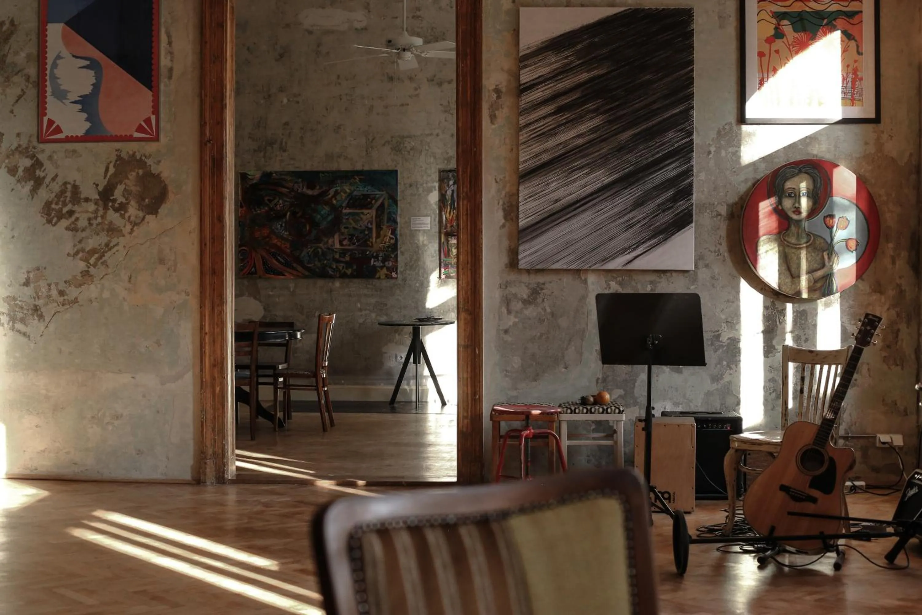 Communal lounge/ TV room in Brody House - boutique hotel