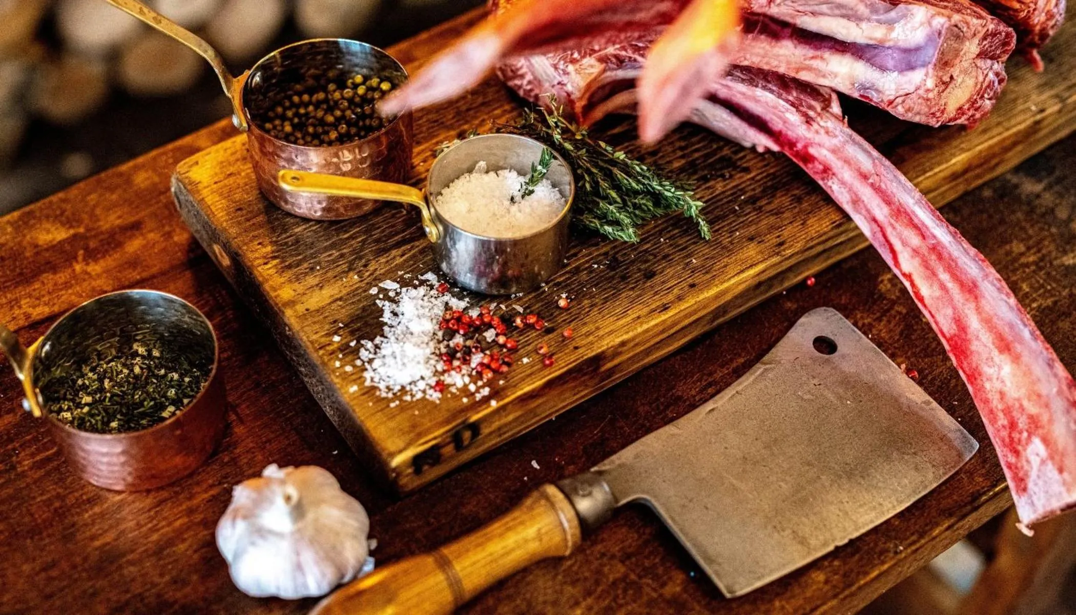 Food and drinks in Elephant Hotel