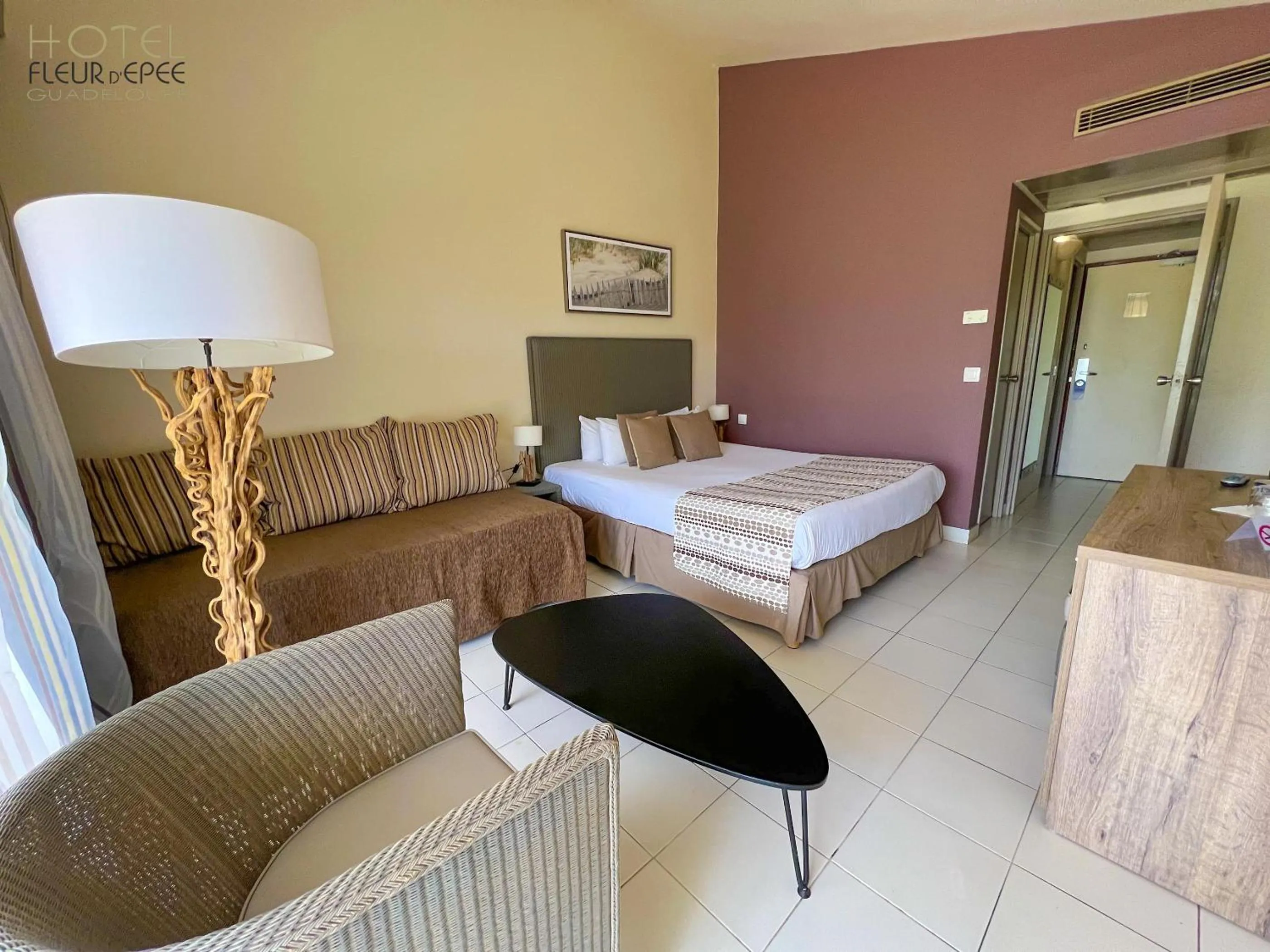 Bedroom, Bed in Hotel Fleur d'Epee