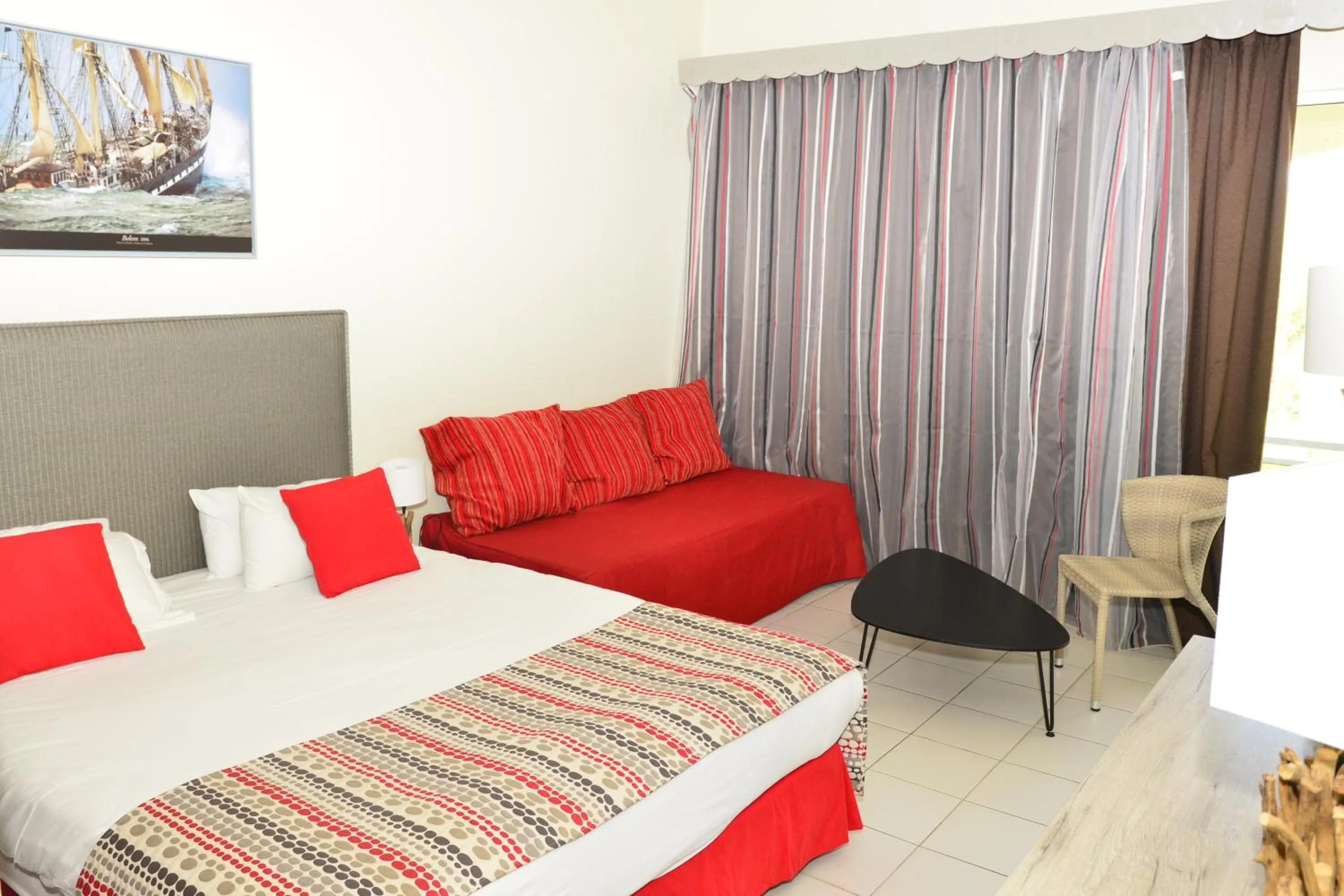 Bed in Hotel Fleur d'Epee