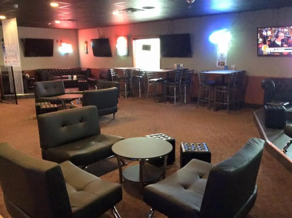 Lounge or bar in Boarders Inn & Suites by Cobblestone Hotels - Grand Island