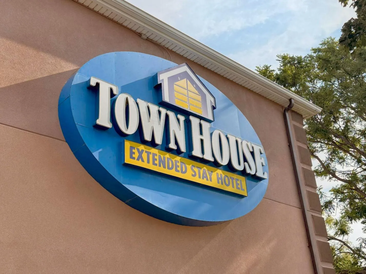 Property building in TownHouse Extended Stay Hotel Downtown