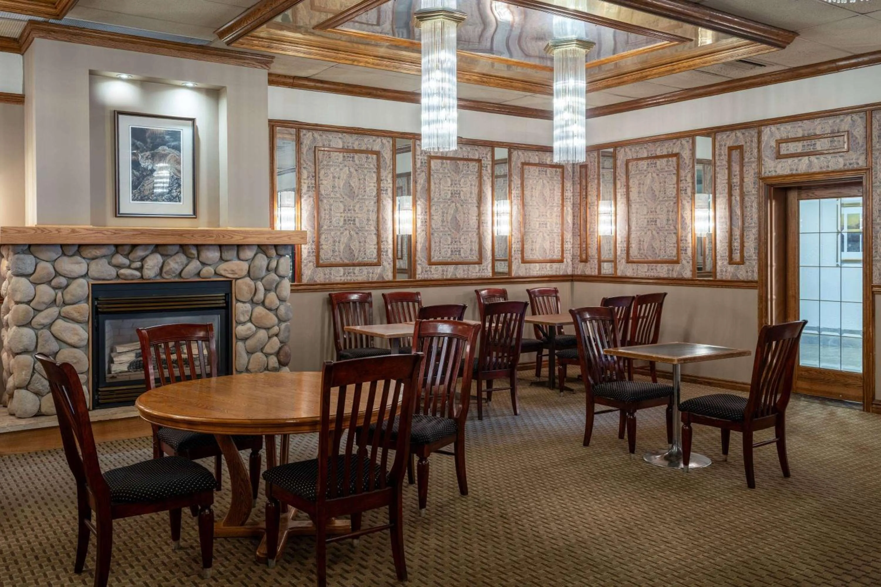 Breakfast in Ramada by Wyndham Thunder Bay Airlane Hotel