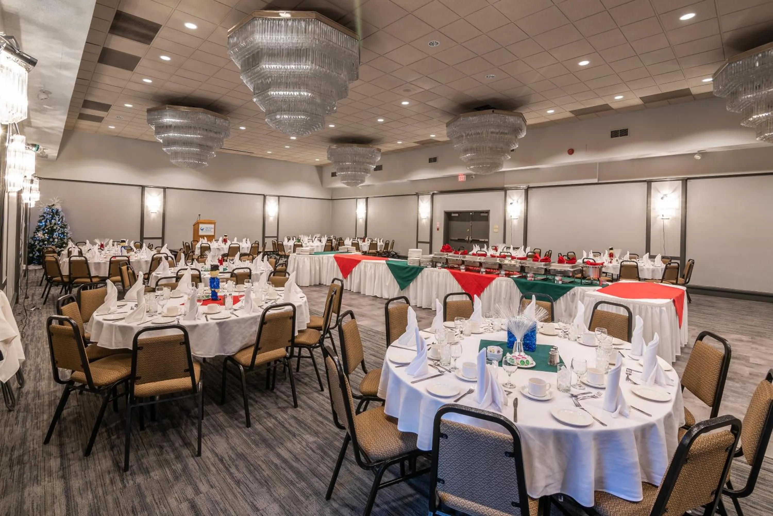 Banquet/Function facilities in Ramada by Wyndham Thunder Bay Airlane Hotel