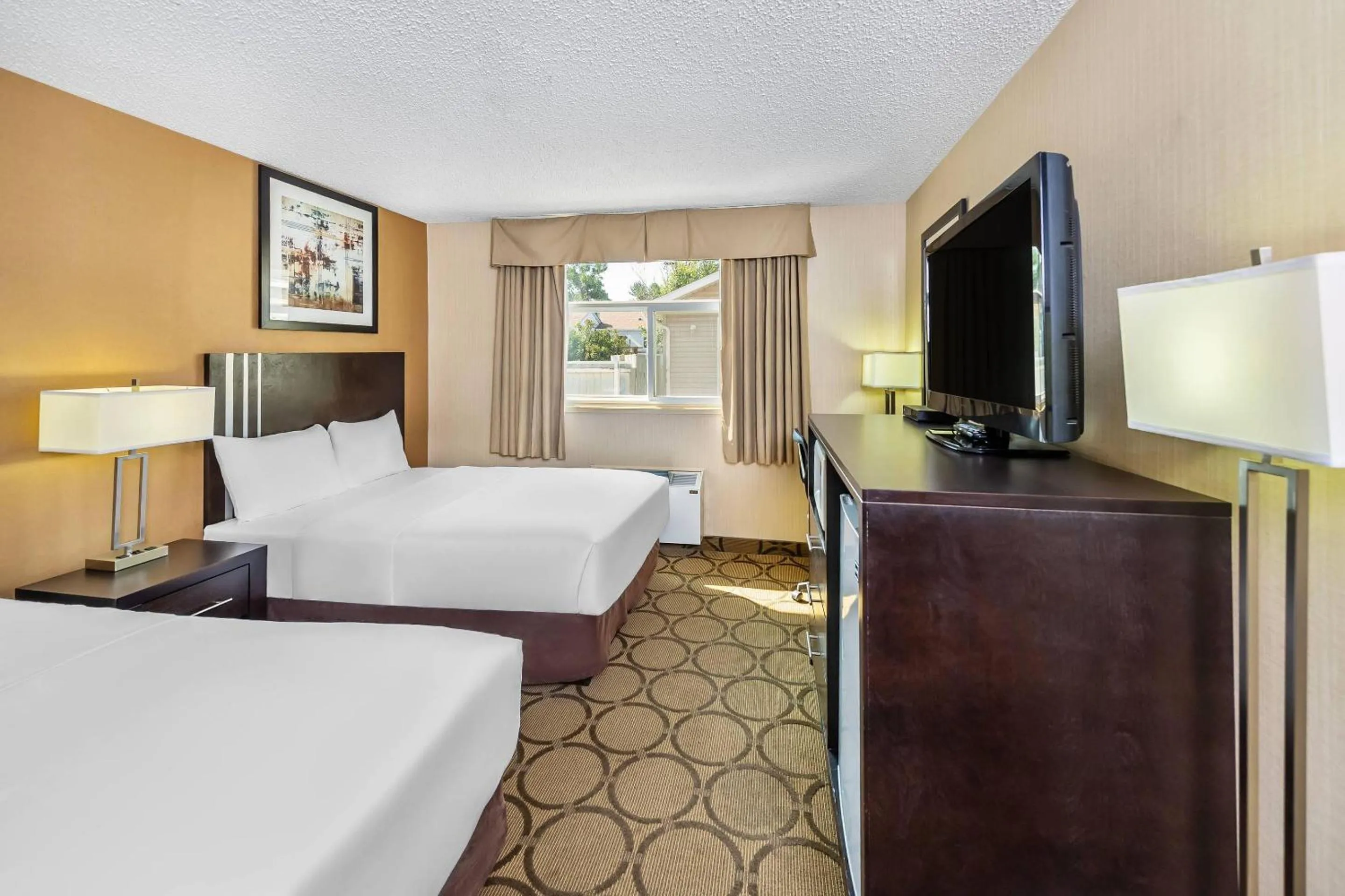 Bedroom, Bed in Econo Lodge