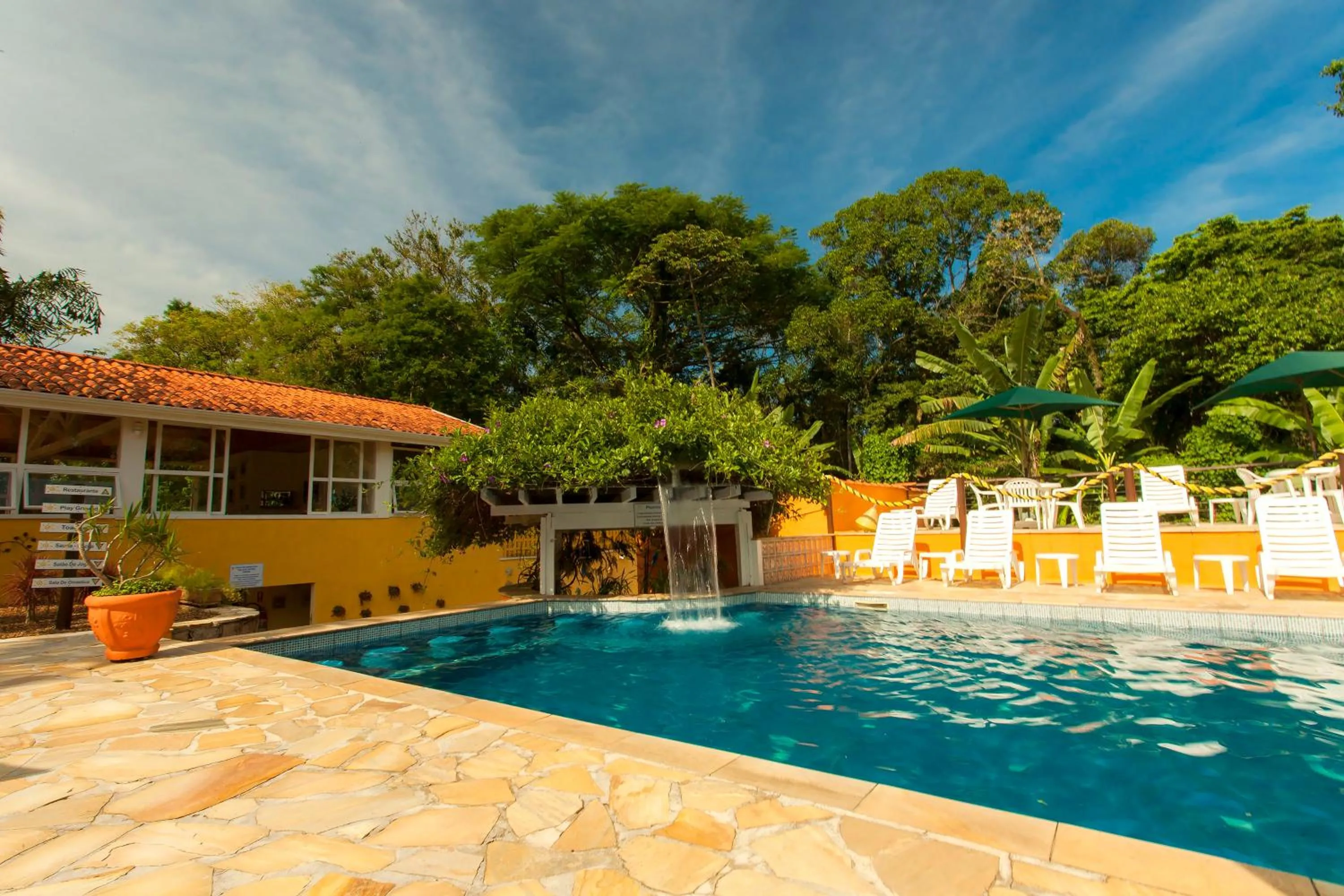 Pool view in Hotel Ilhasol