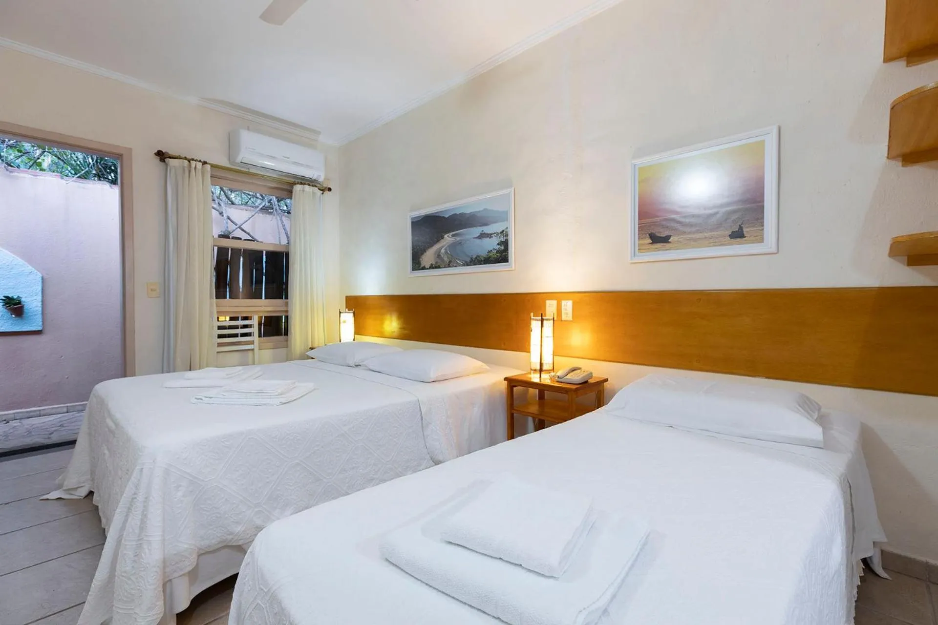 Bed in Hotel Ilhasol