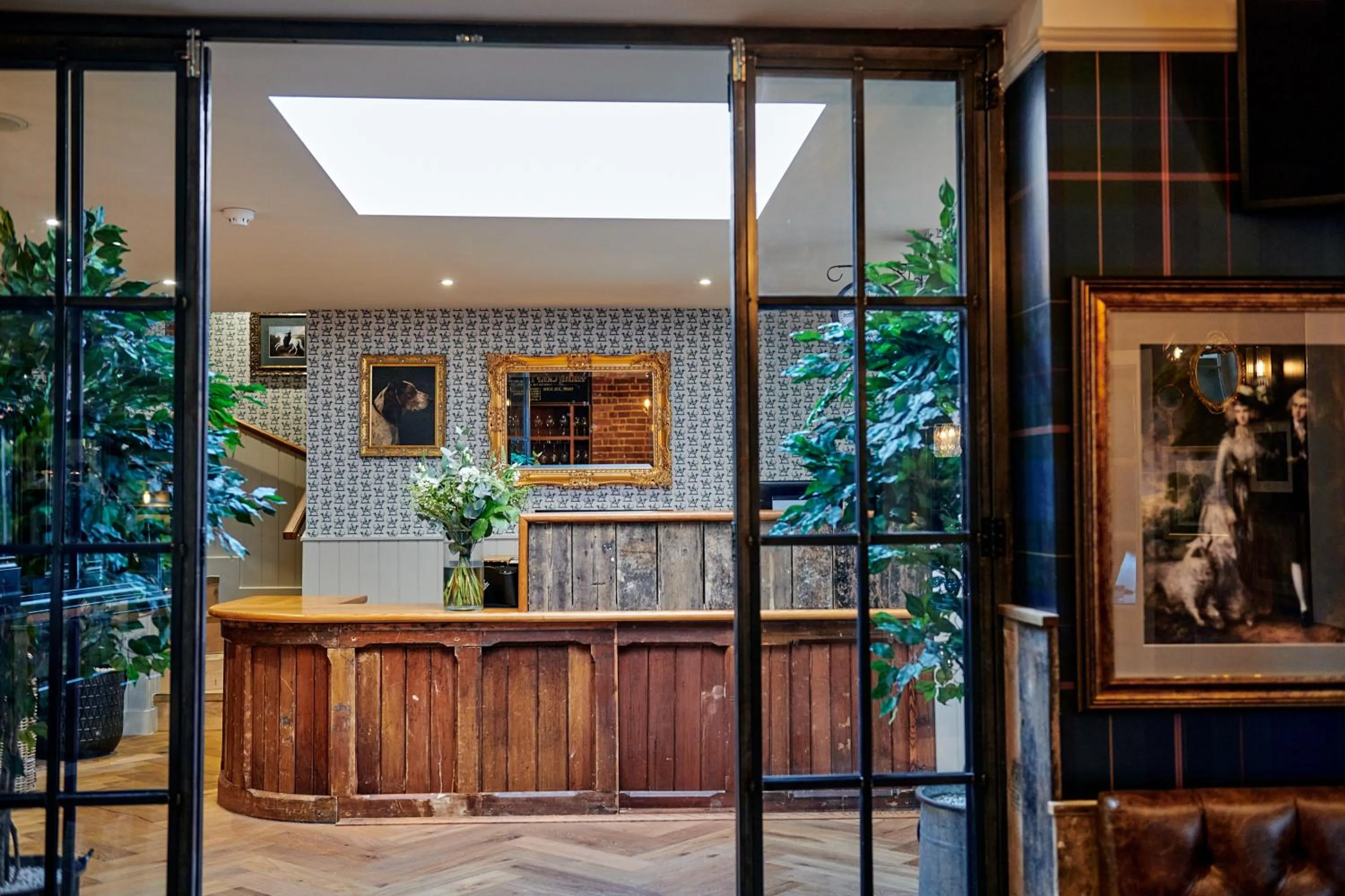 Lobby or reception in Hare and Hounds - Newbury