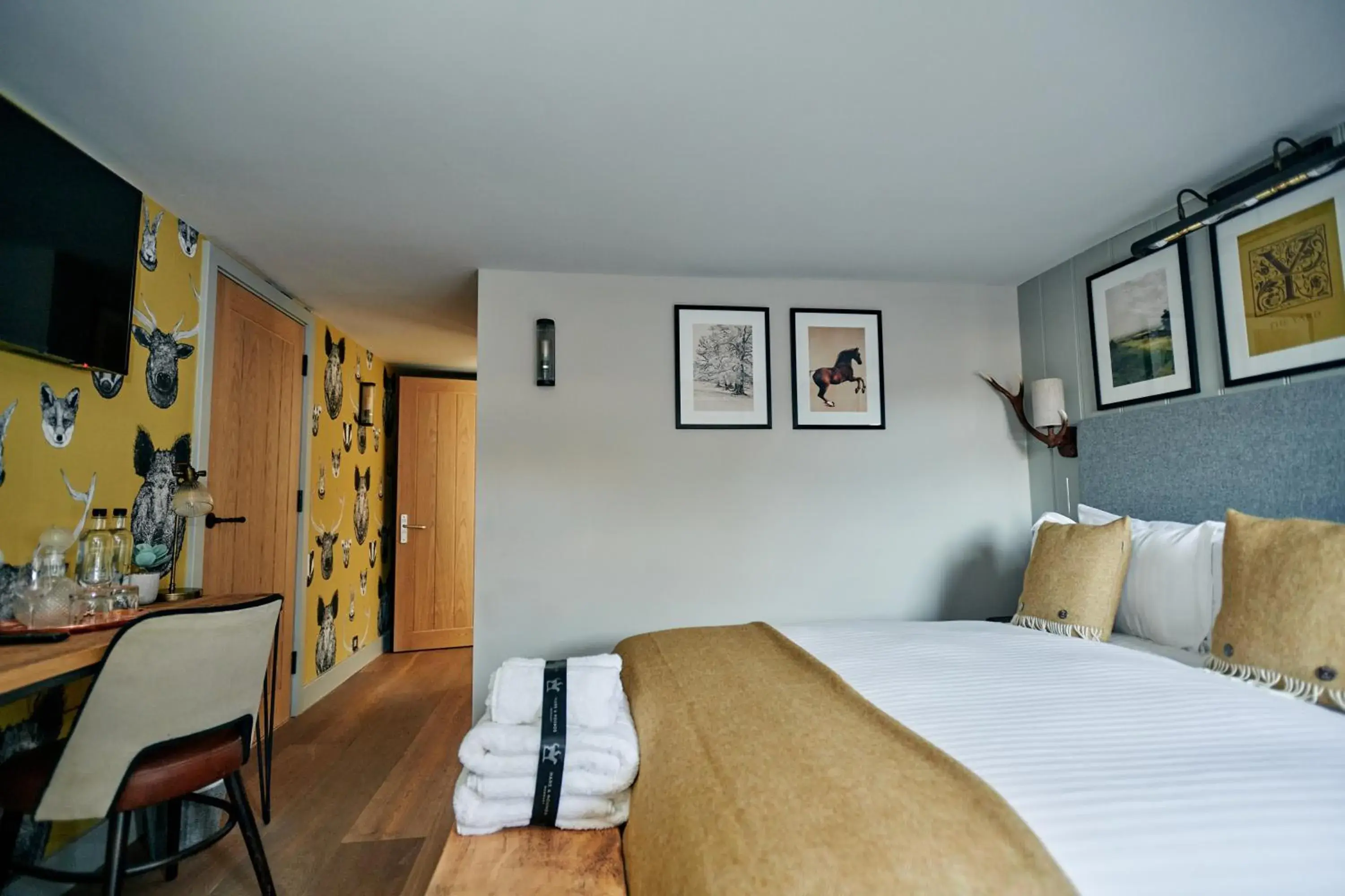 Double Room - Disability Access in Hare and Hounds - Newbury Double Room - Disability Access in Hare and Hounds - Newbury