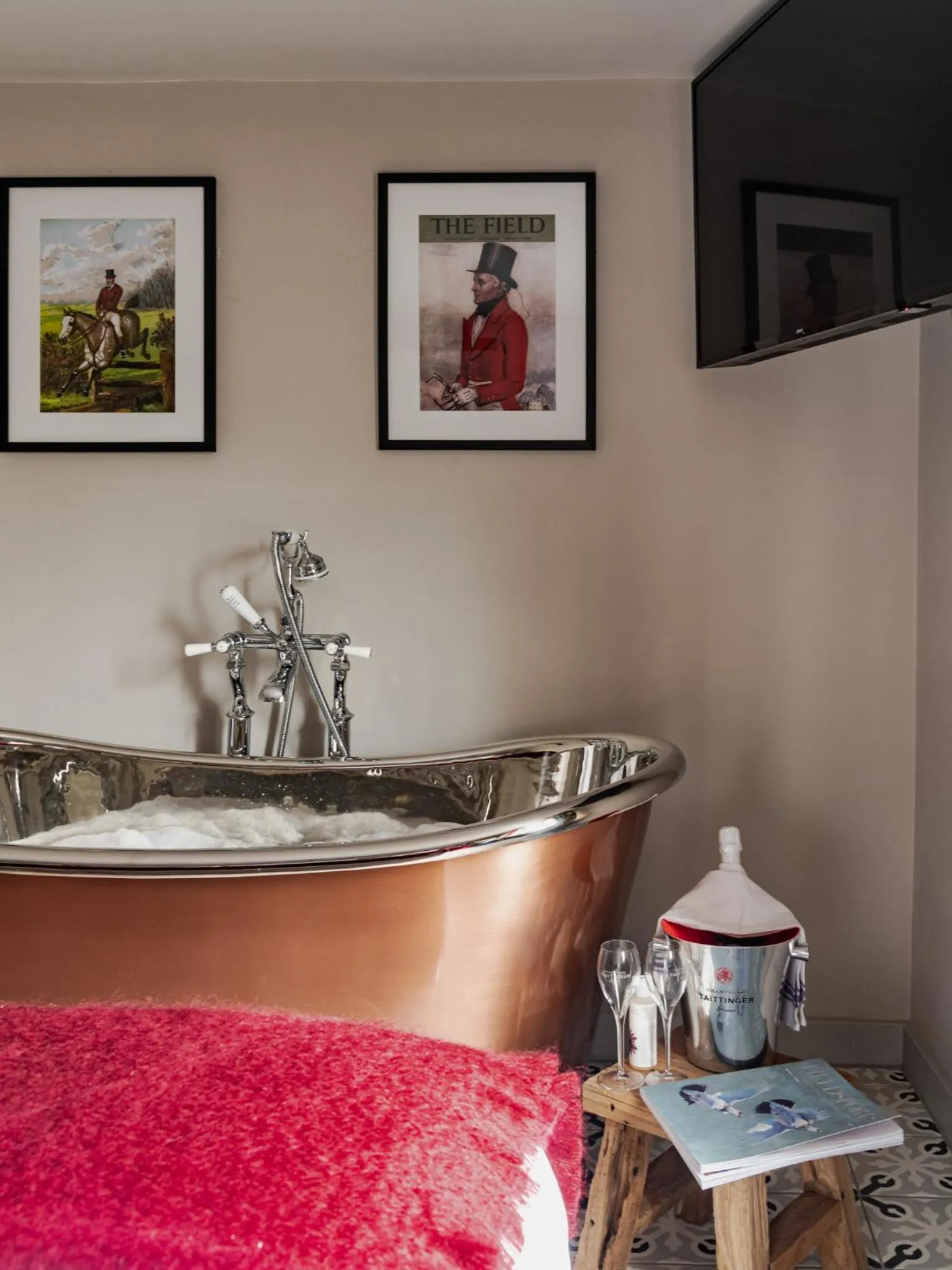 Decorative detail in Hare and Hounds - Newbury