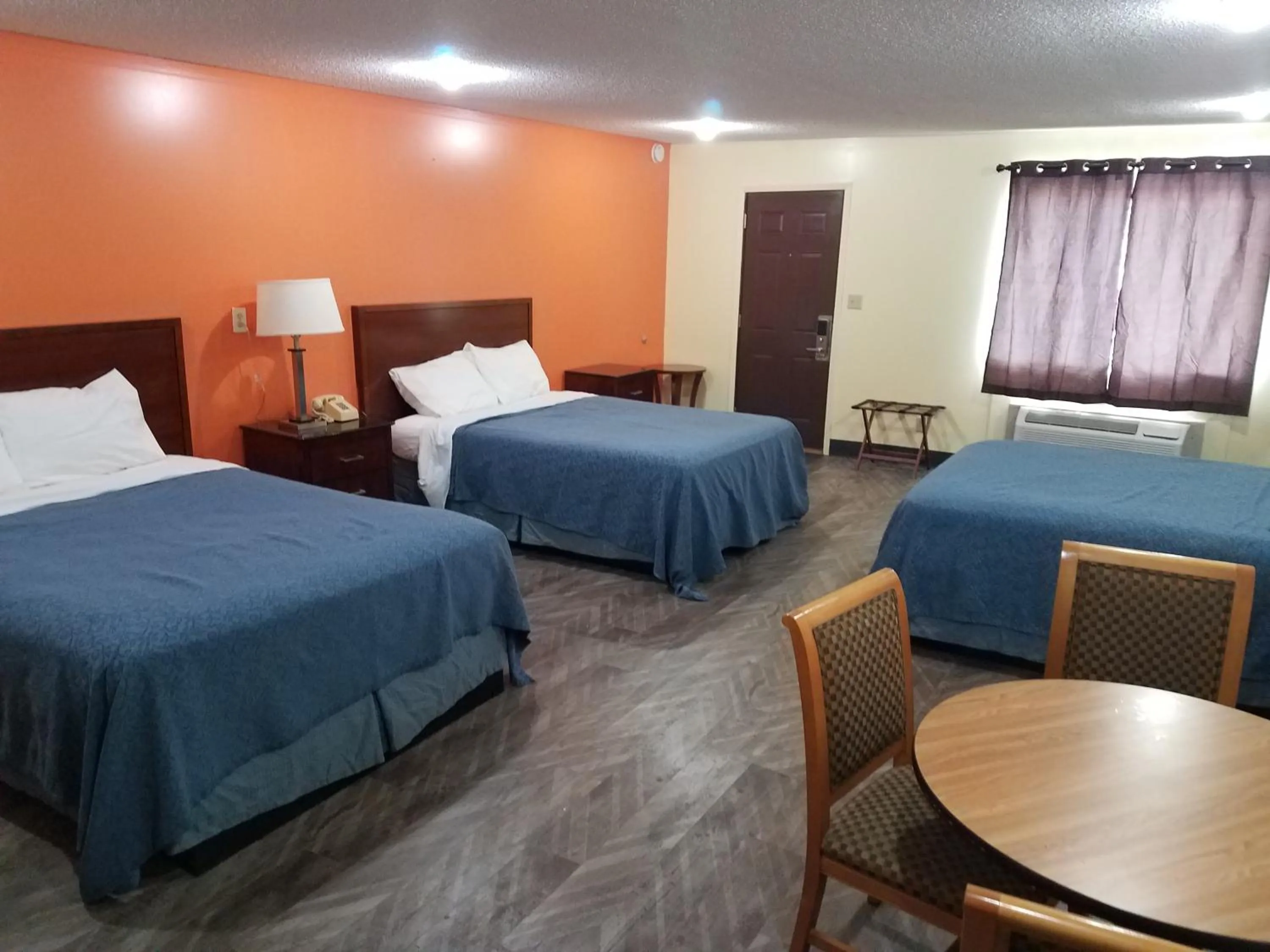 Bed in Western Inn South