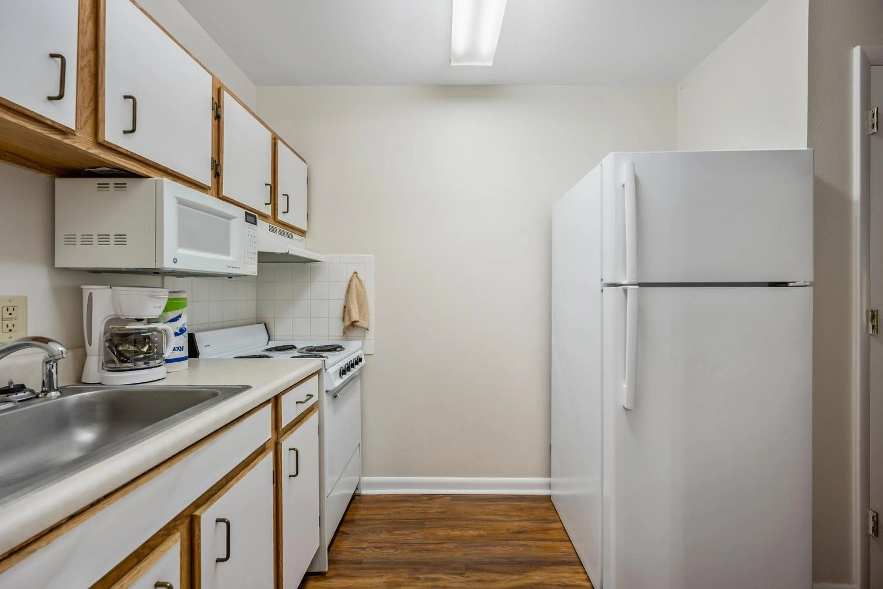 Kitchen or kitchenette in Affordable Suites Myrtle Beach