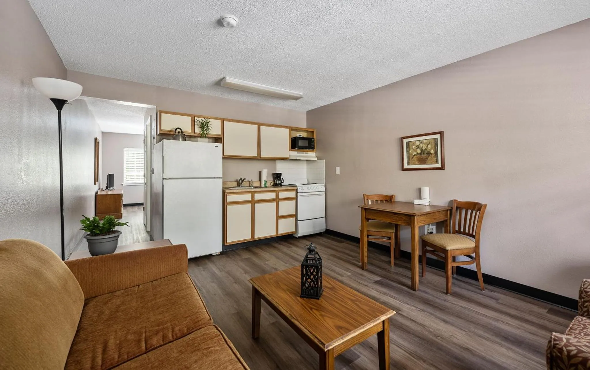 Kitchen or kitchenette in Affordable Suites Greenville