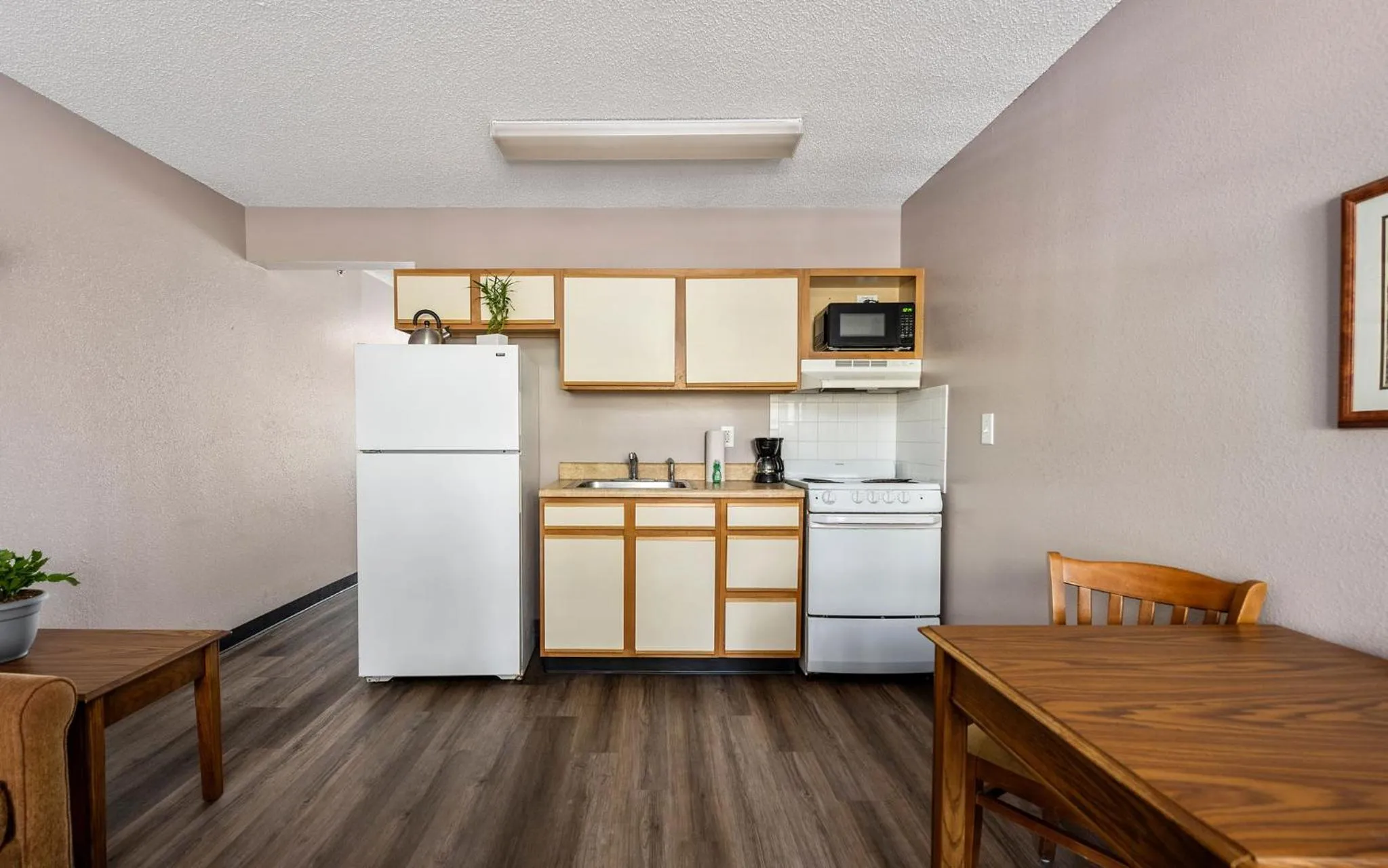 kitchen in Affordable Suites Greenville