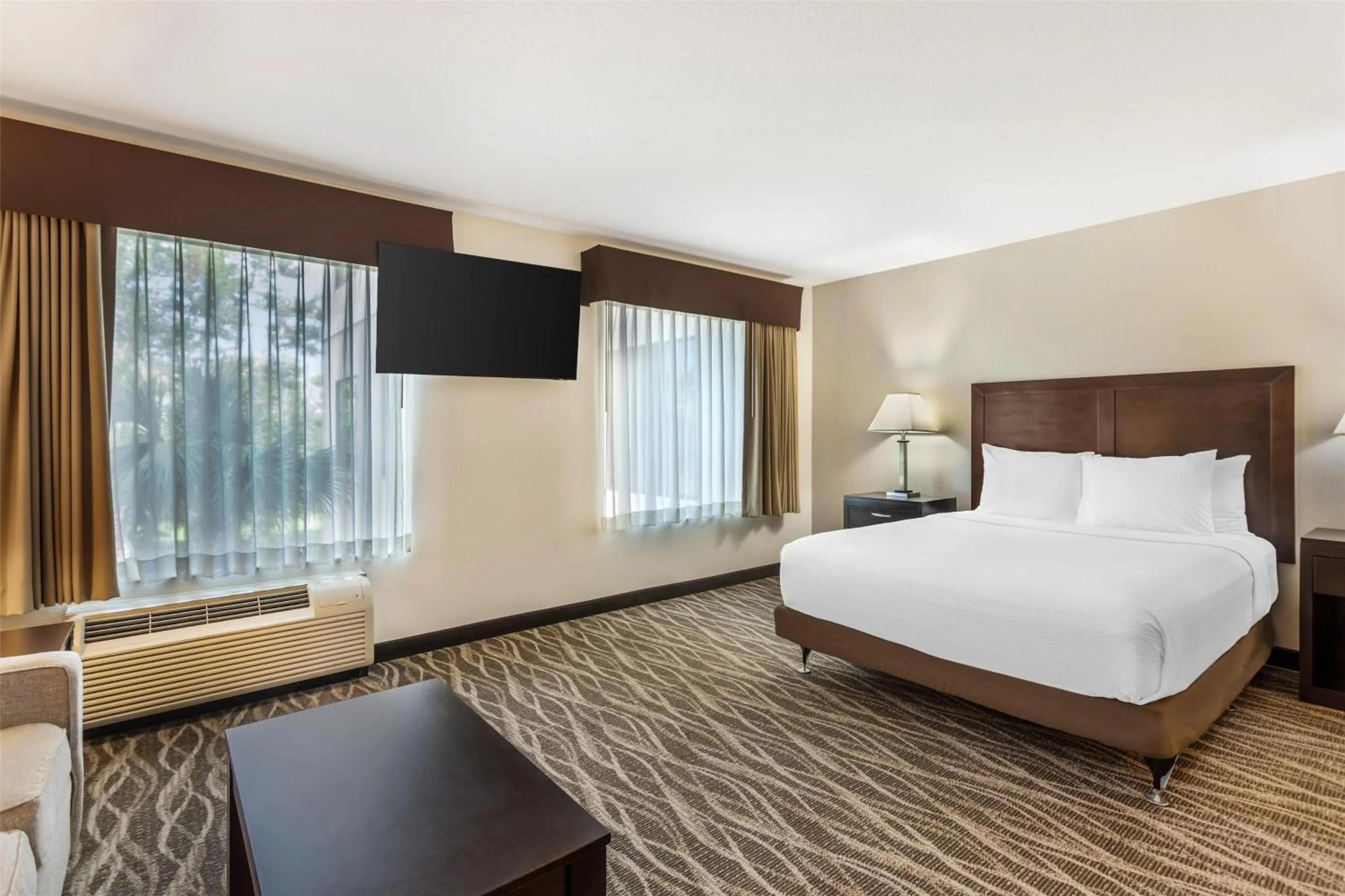 Bedroom, Bed in Best Western Plus Valdosta Hotel & Suites