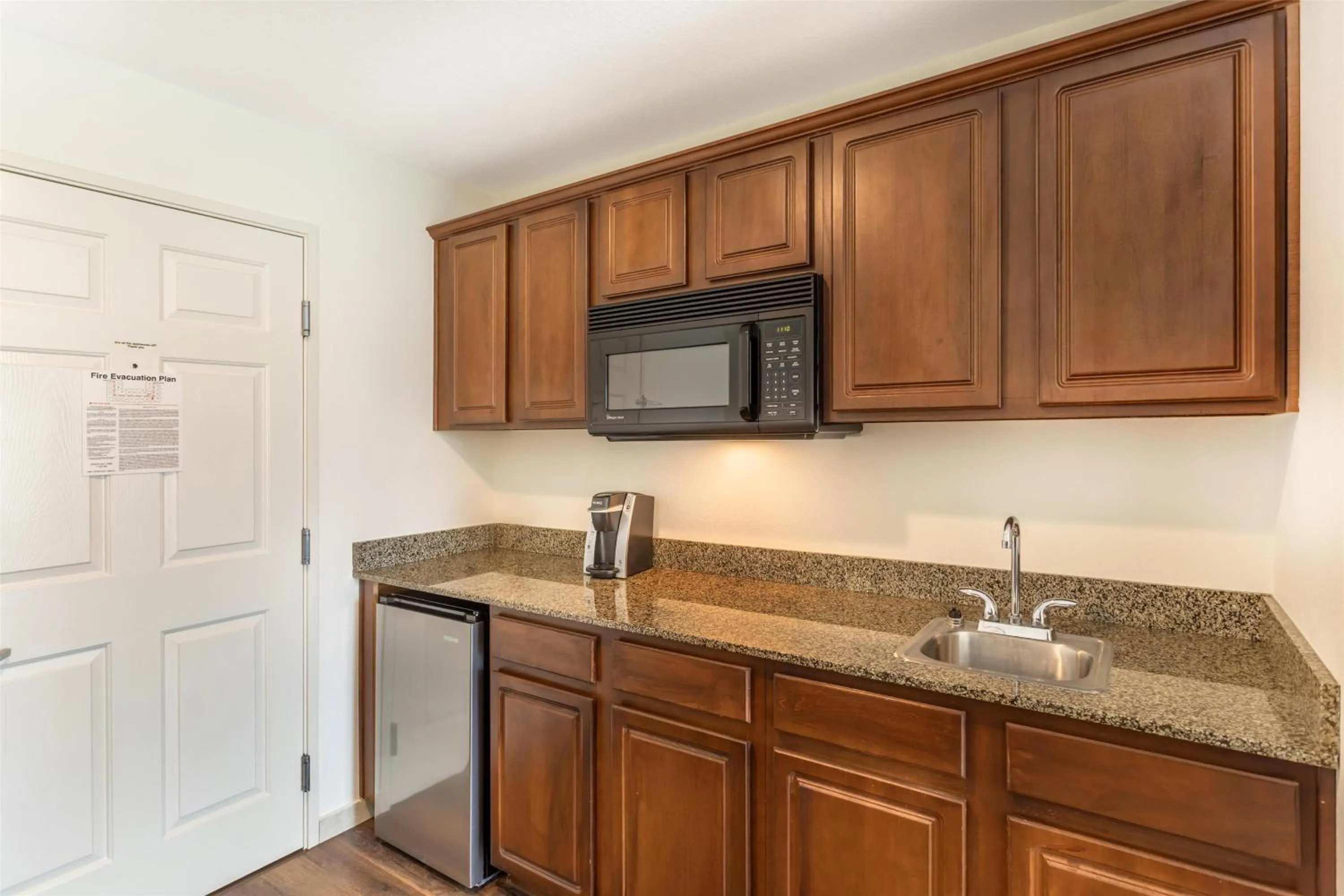 Bedroom in Best Western Plus Valdosta Hotel & Suites