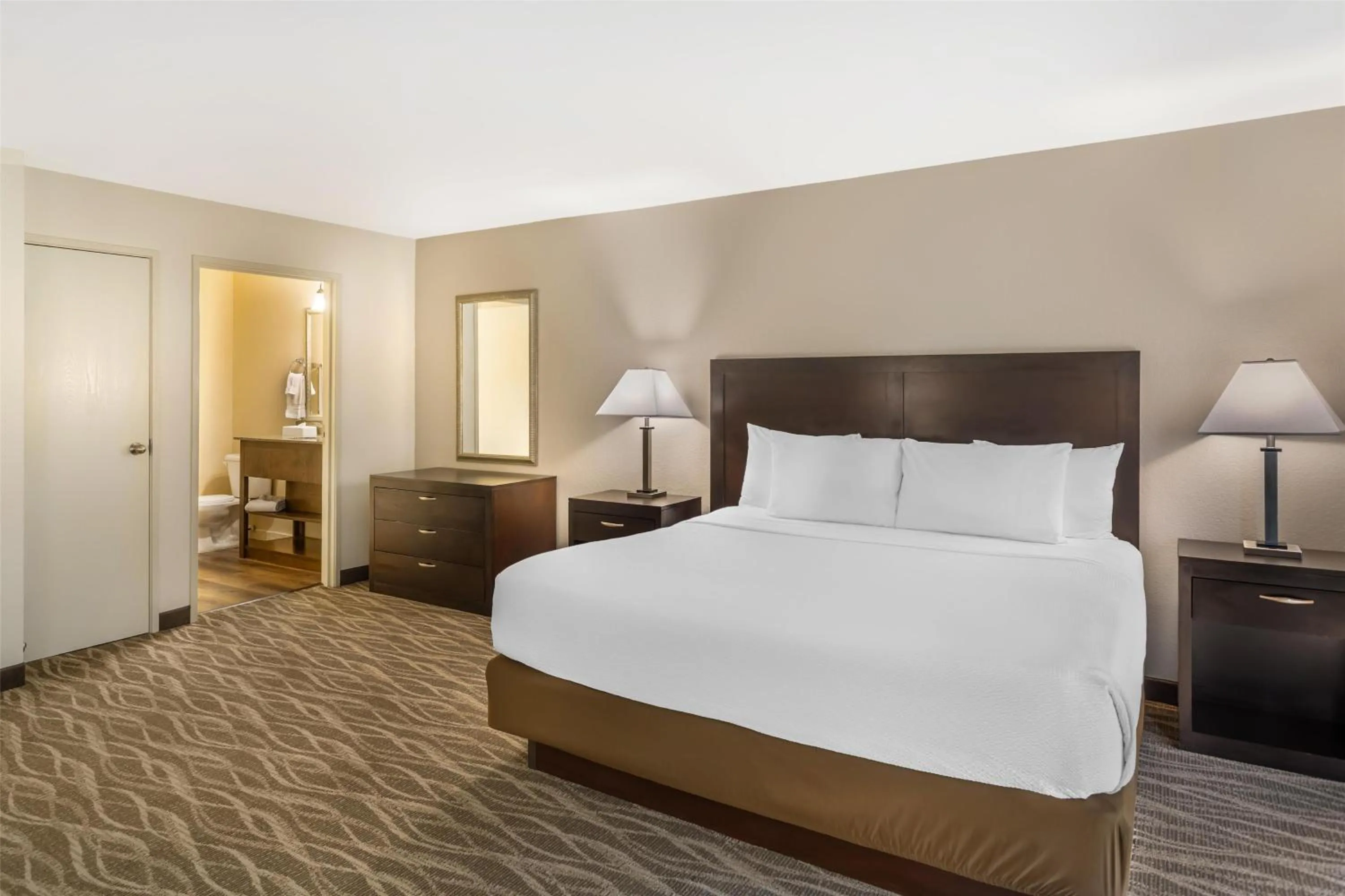 Bedroom, Bed in Best Western Plus Valdosta Hotel & Suites