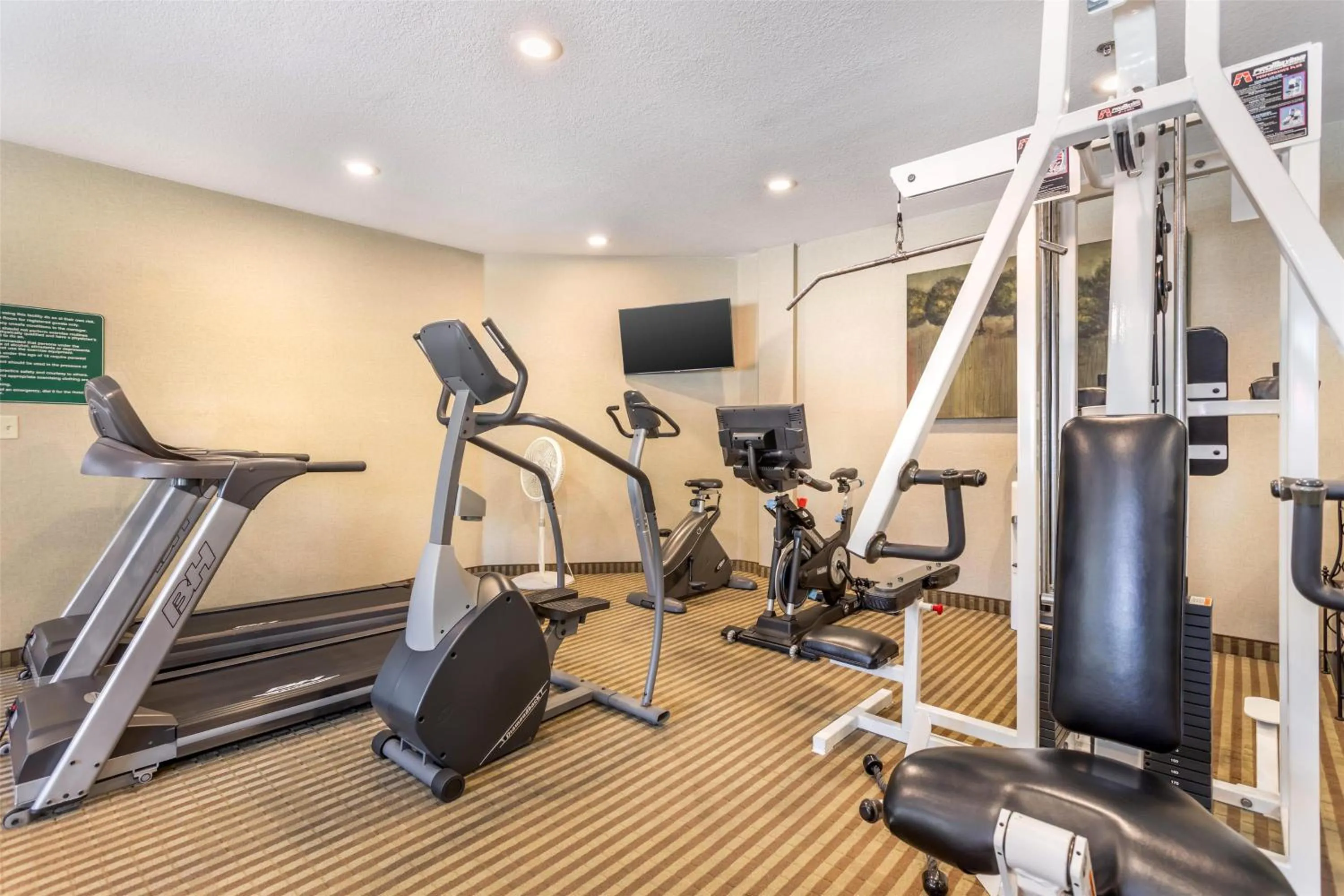 Fitness centre/facilities in Best Western Plus Valdosta Hotel & Suites