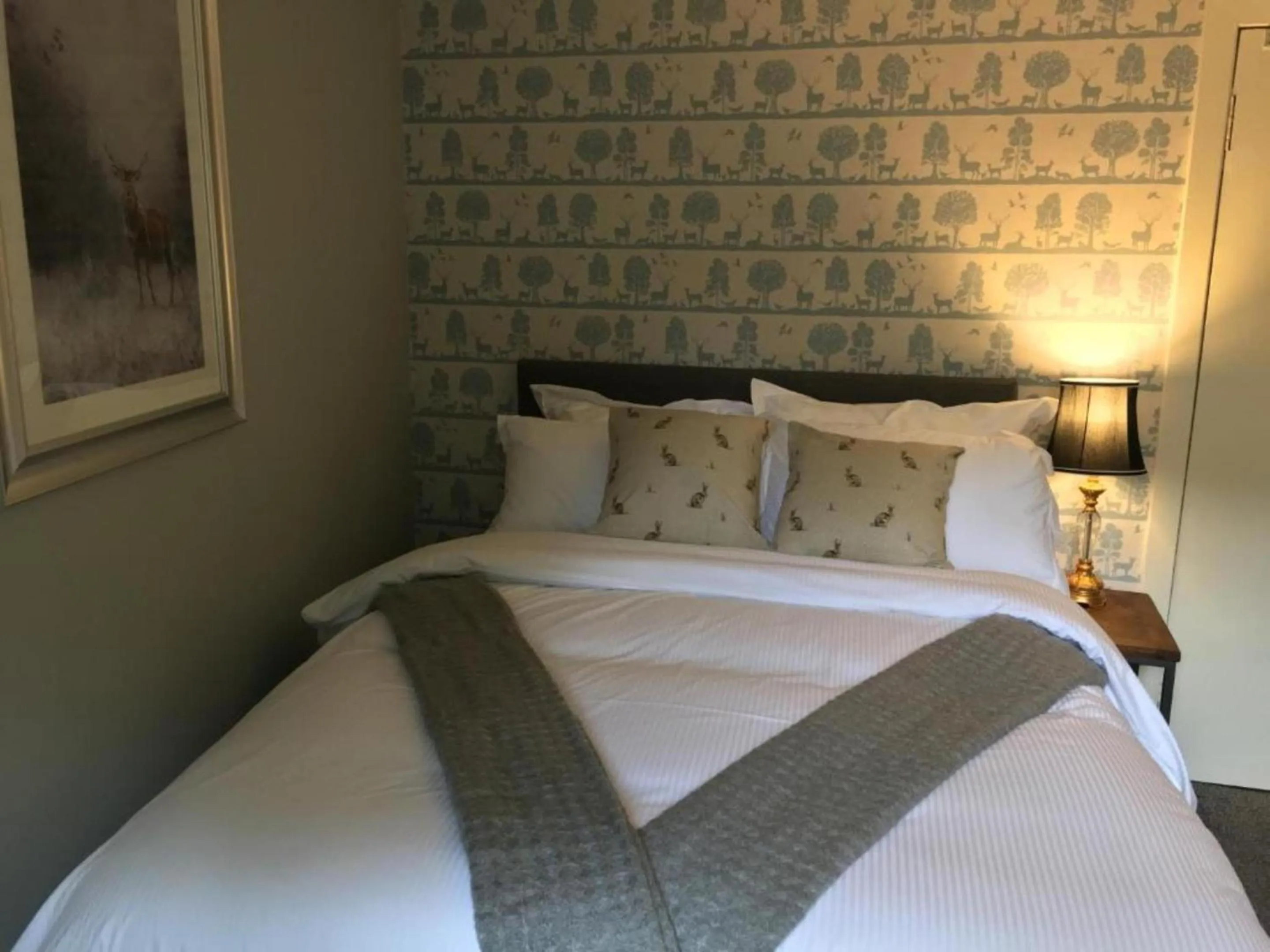 Bedroom in Auldgirth Inn