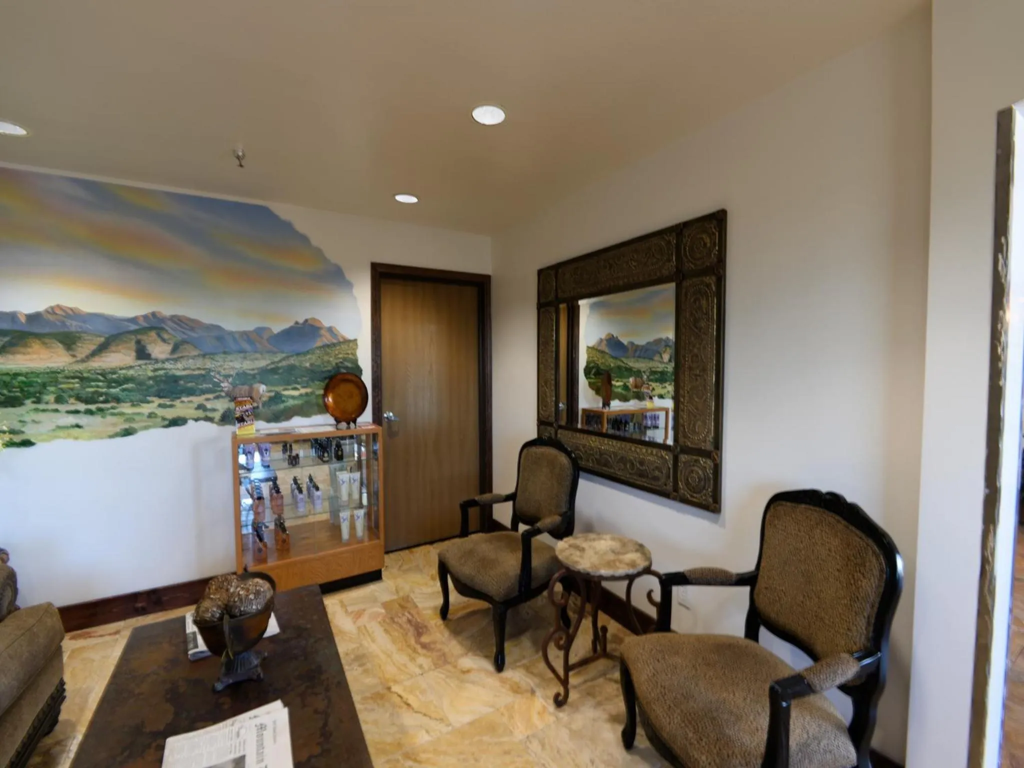 Lounge or bar in Hotel Parker at Quarter Circle 7