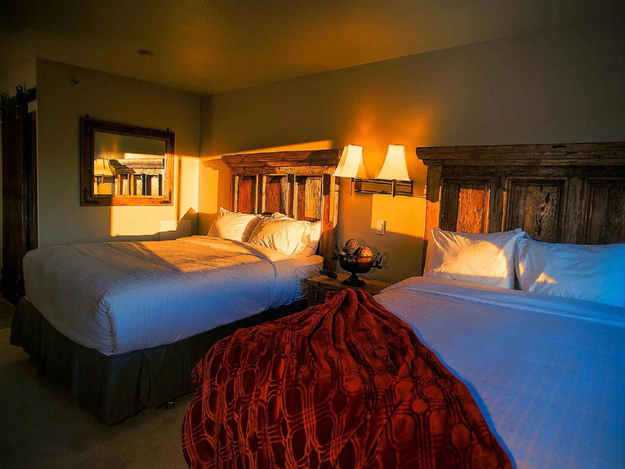 Photo of the whole room in Hotel Parker at Quarter Circle 7